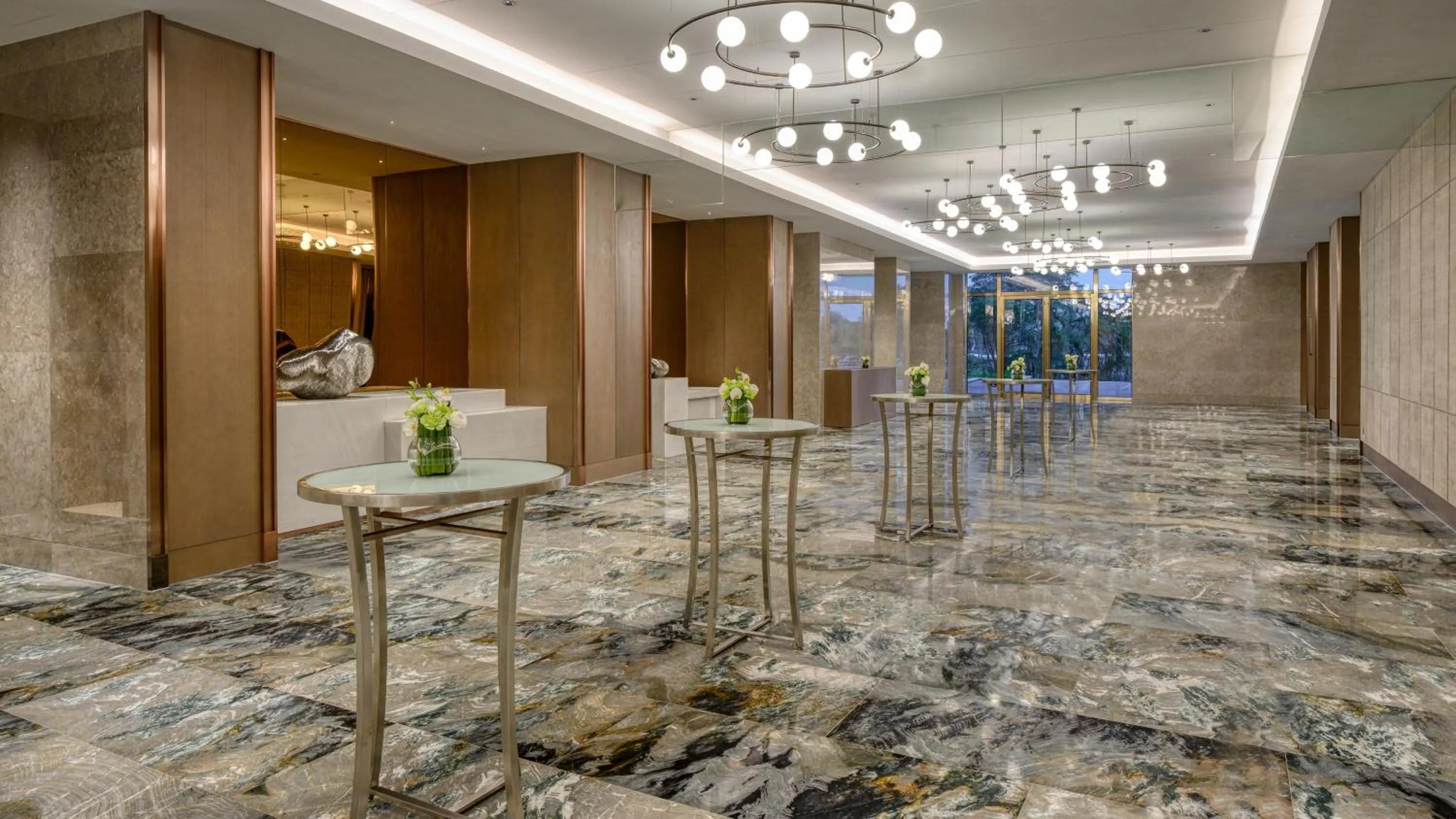 Meeting/conference room in Crowne Plaza Beihai Silver Beach by IHG