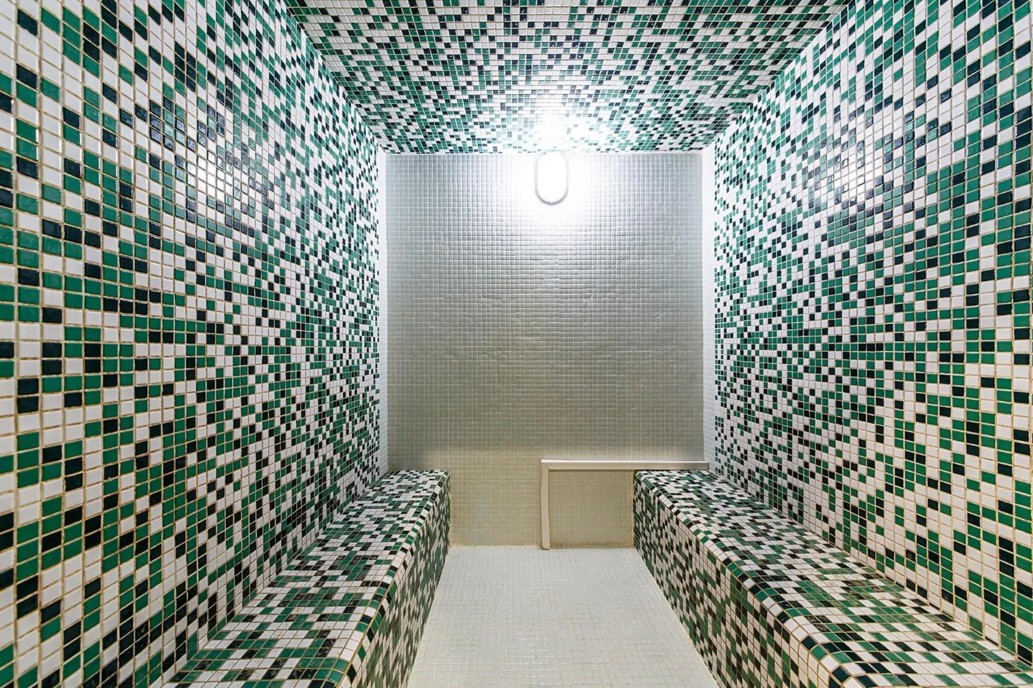 Sauna in Renion Hotel