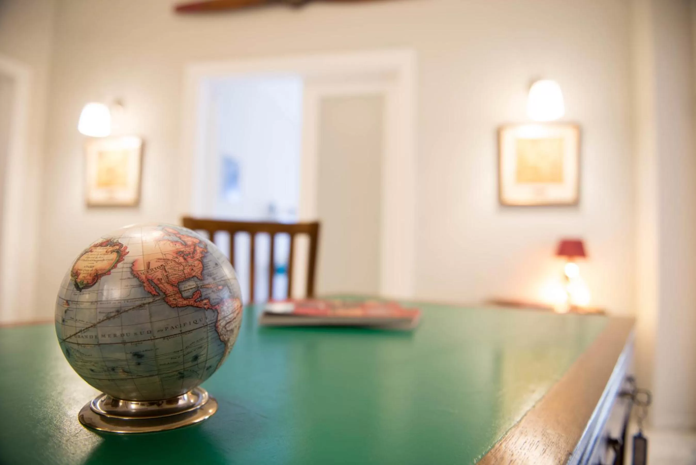 Communal lounge/ TV room in Authentic Sweet Home