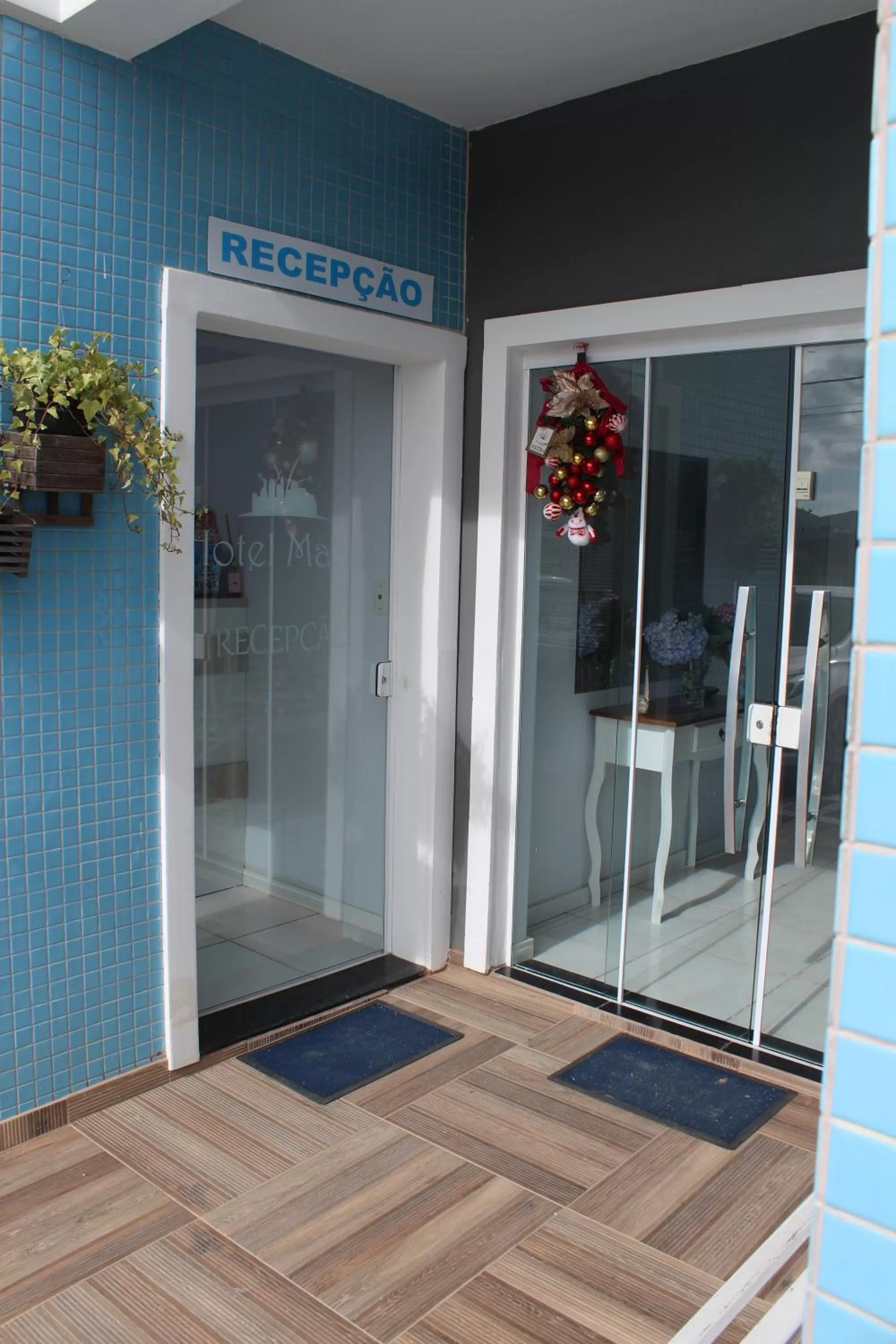 Facade/entrance in Hotel e Pousada Magic