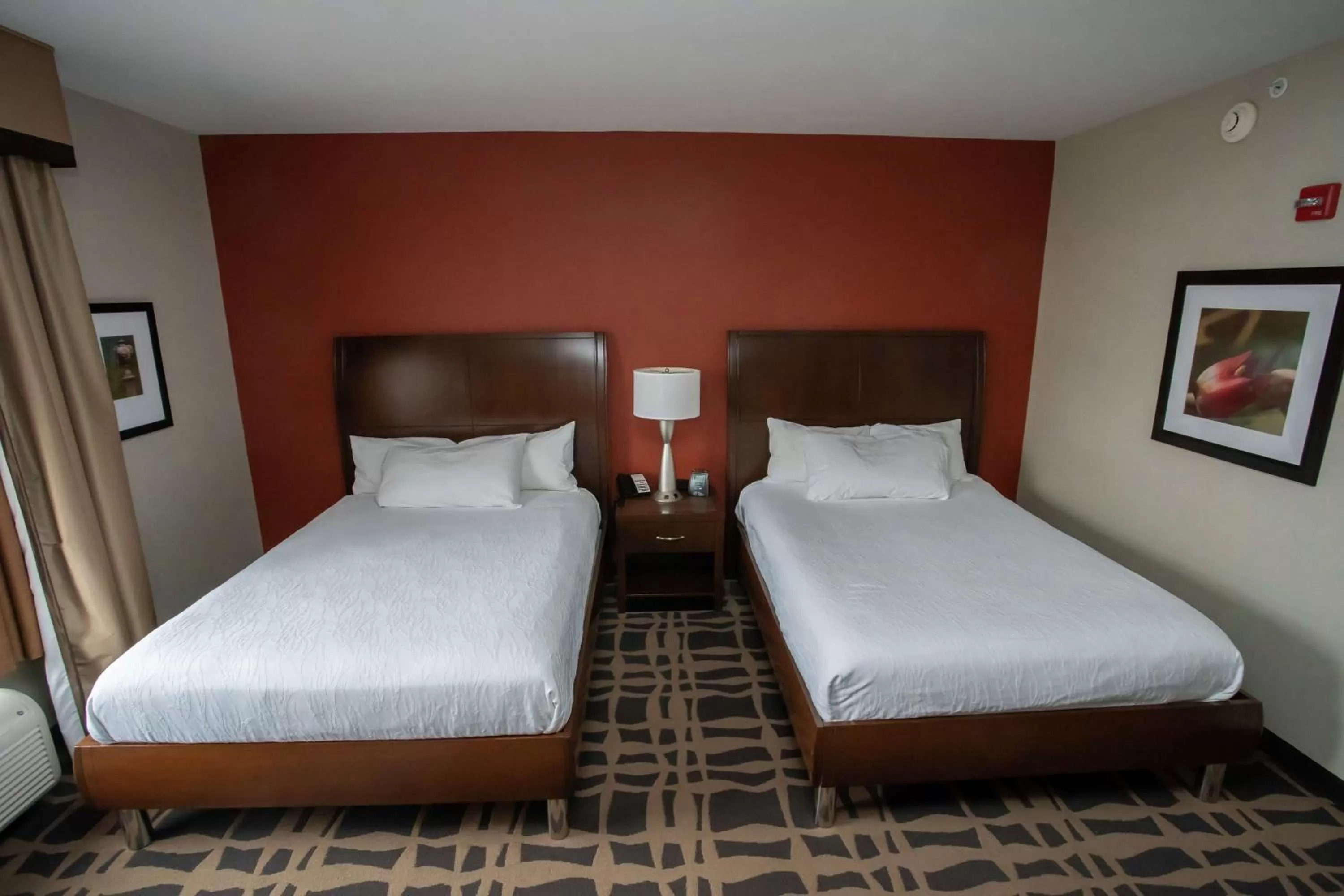 Bed in Hilton Garden Inn Dayton South - Austin Landing