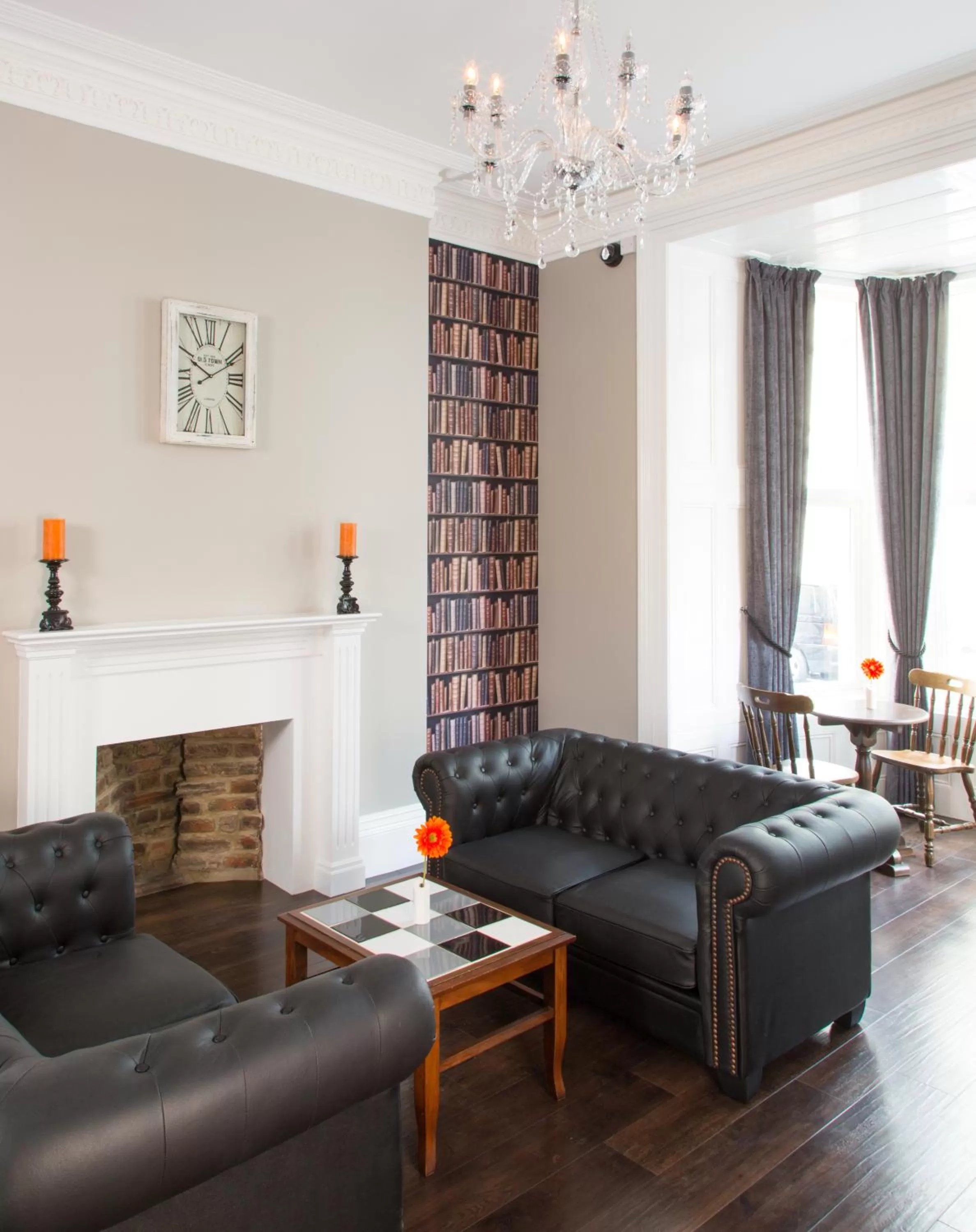 Lounge or bar in The Grosvenor Plymouth