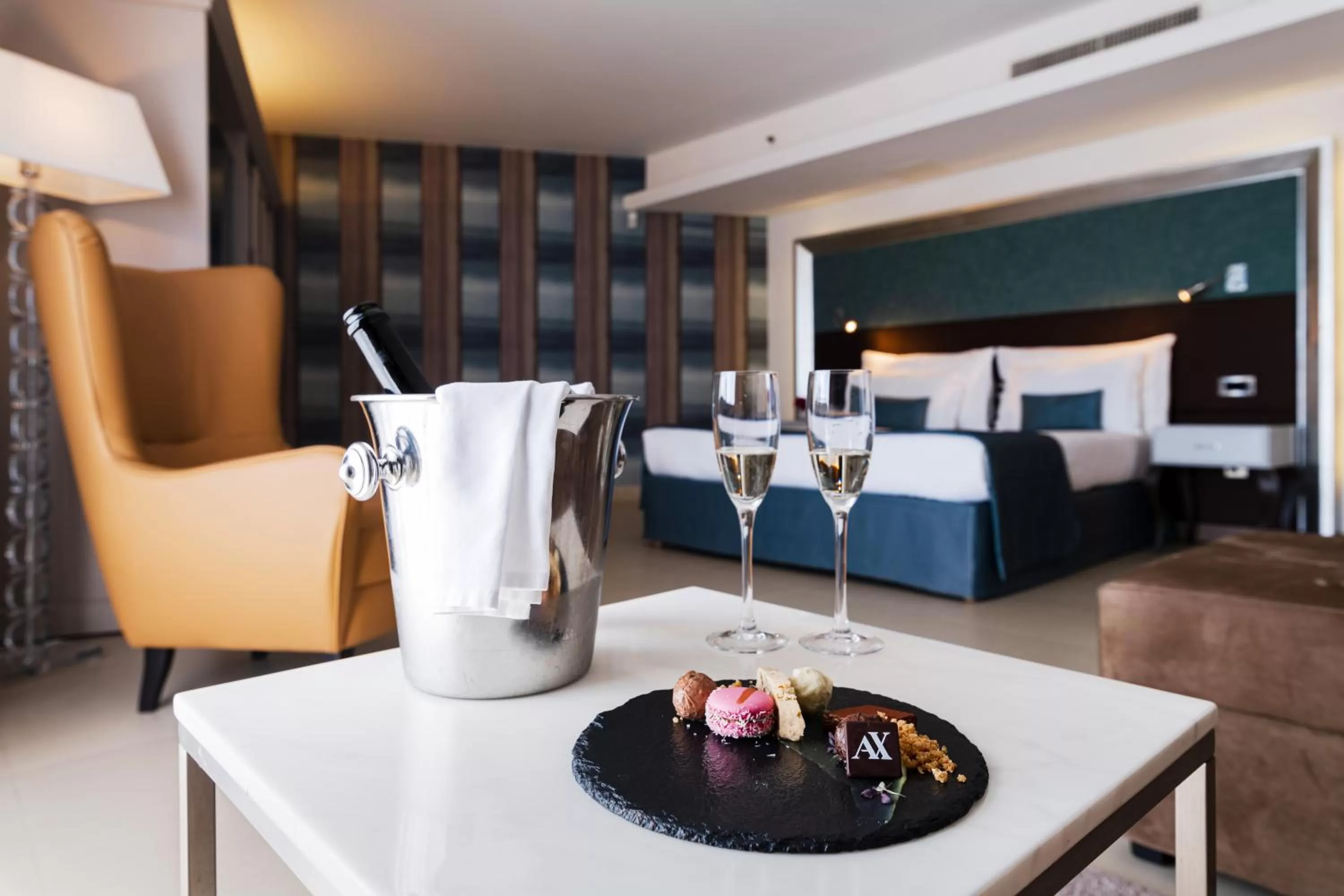 Photo of the whole room in AX The Palace