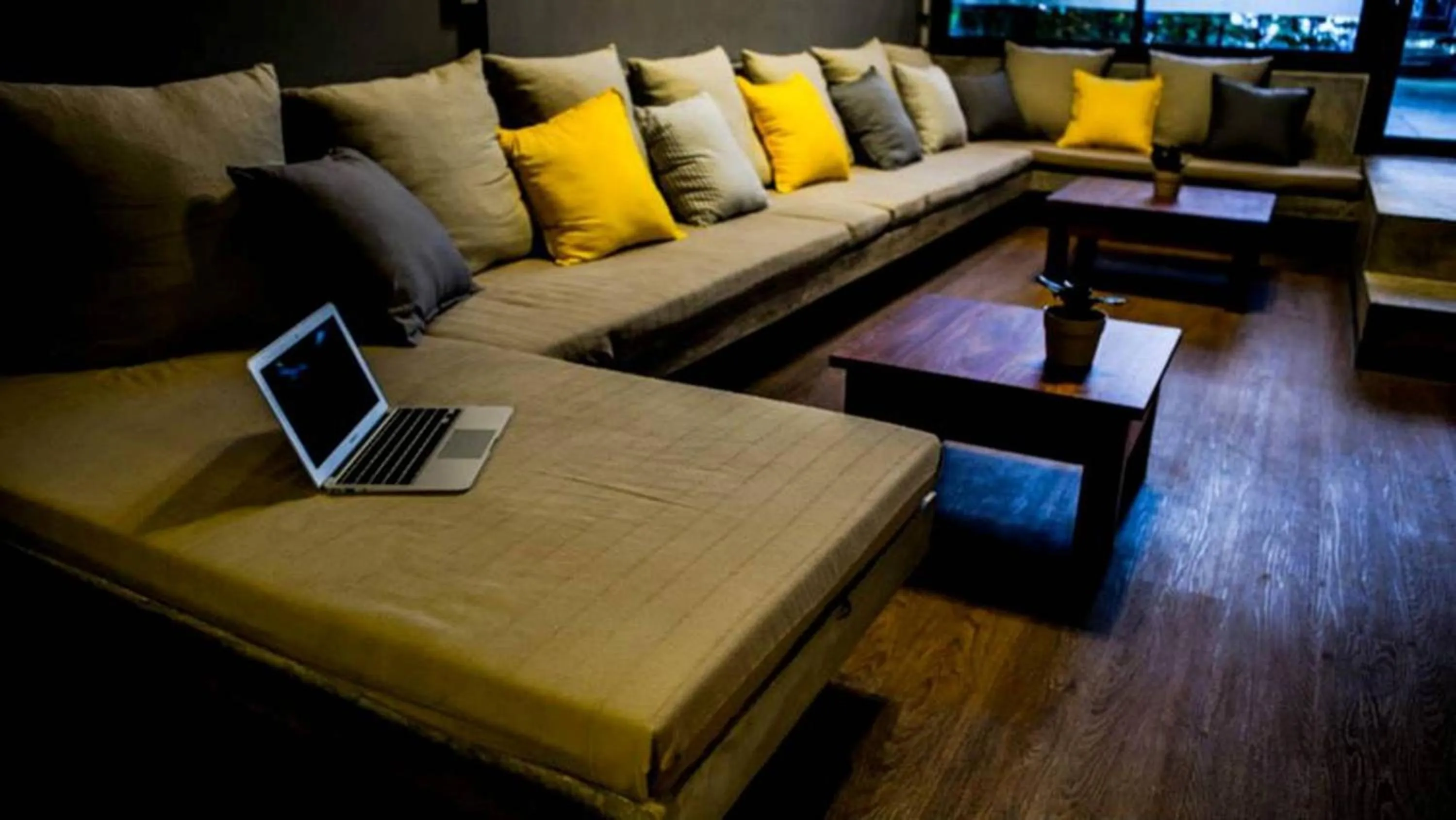 Lounge or bar in In a Box Hostel