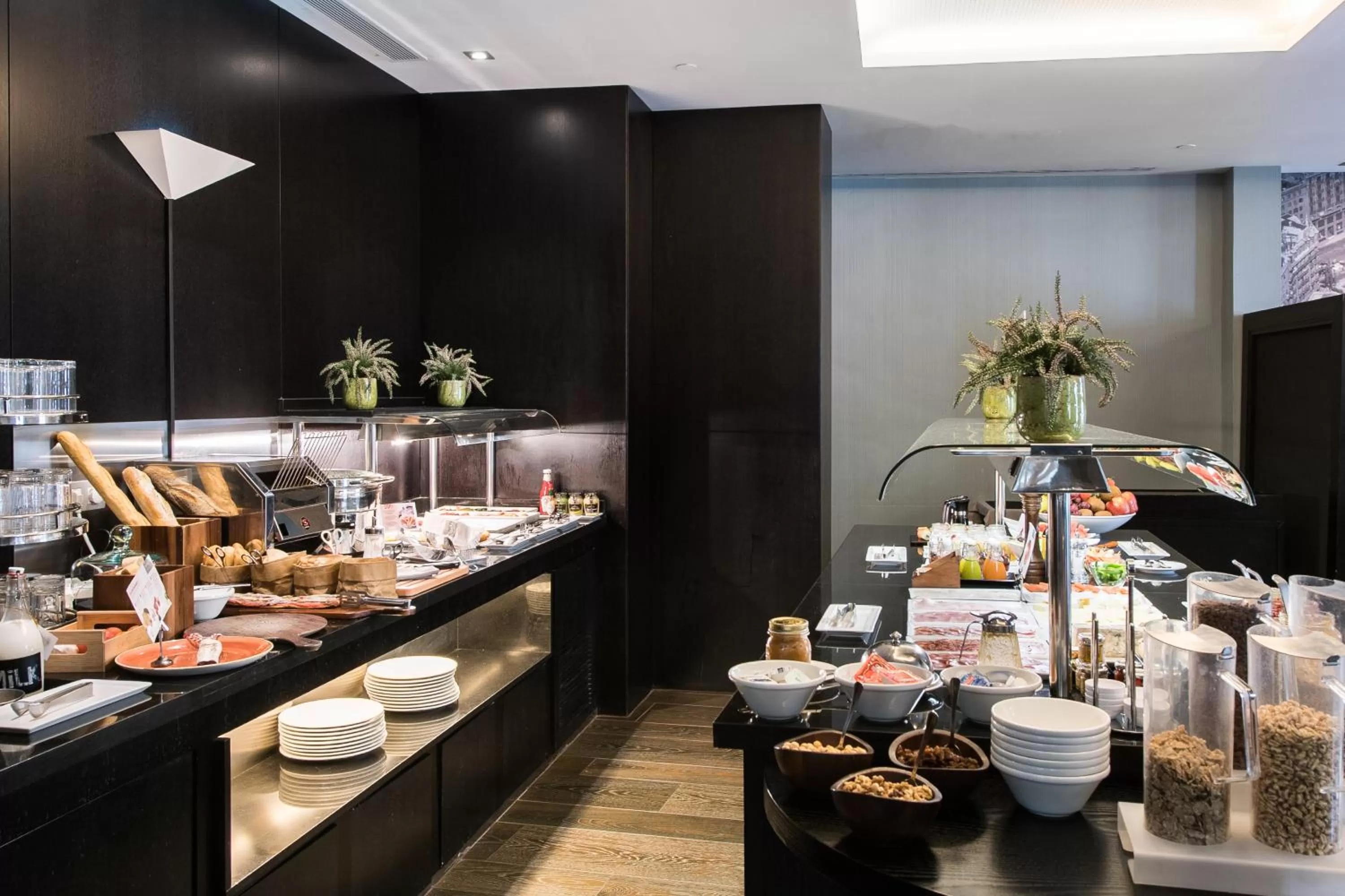 Buffet breakfast in Catalonia Catedral