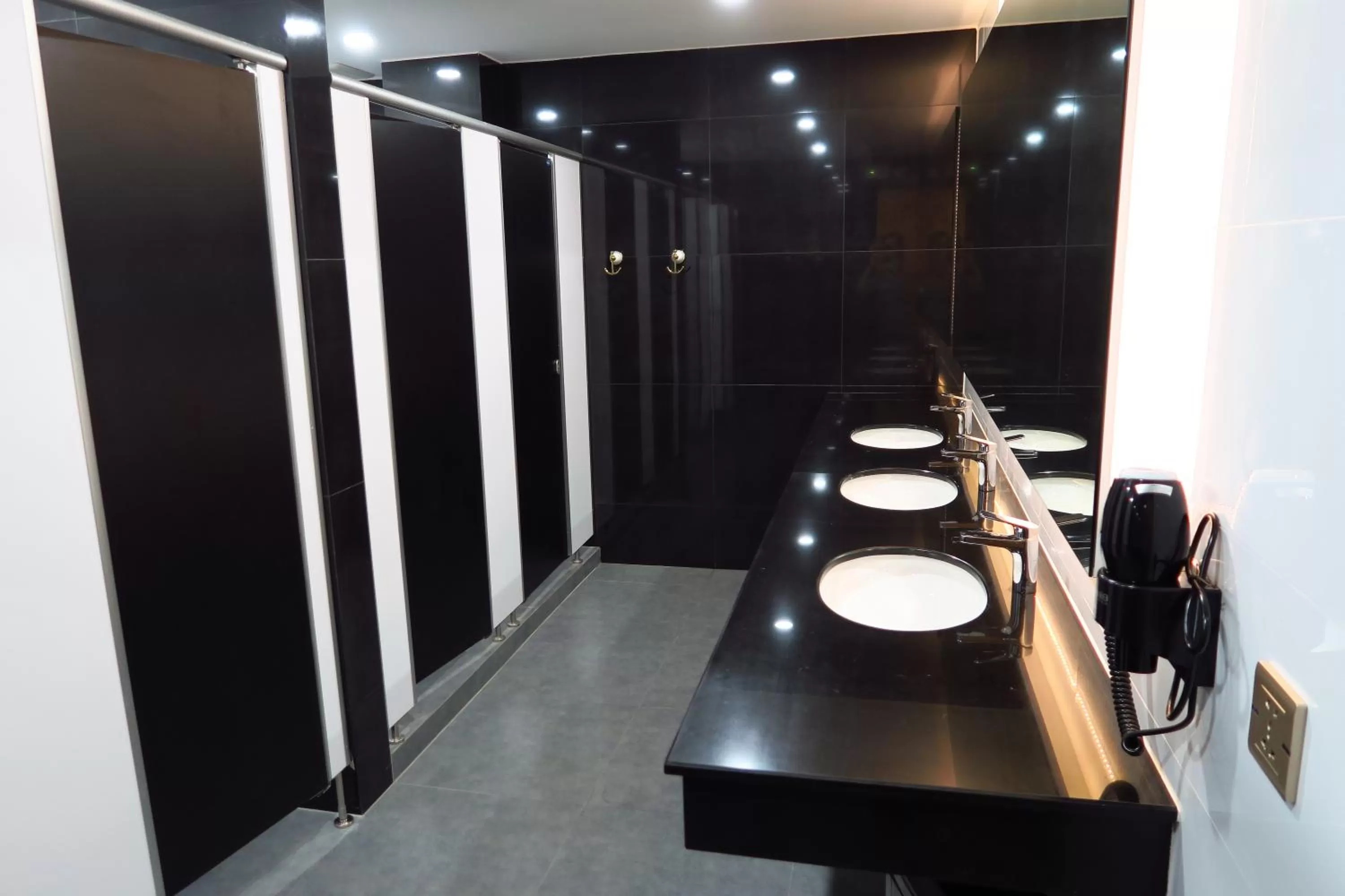 Bathroom in The Mira Hotel Chiang Rai