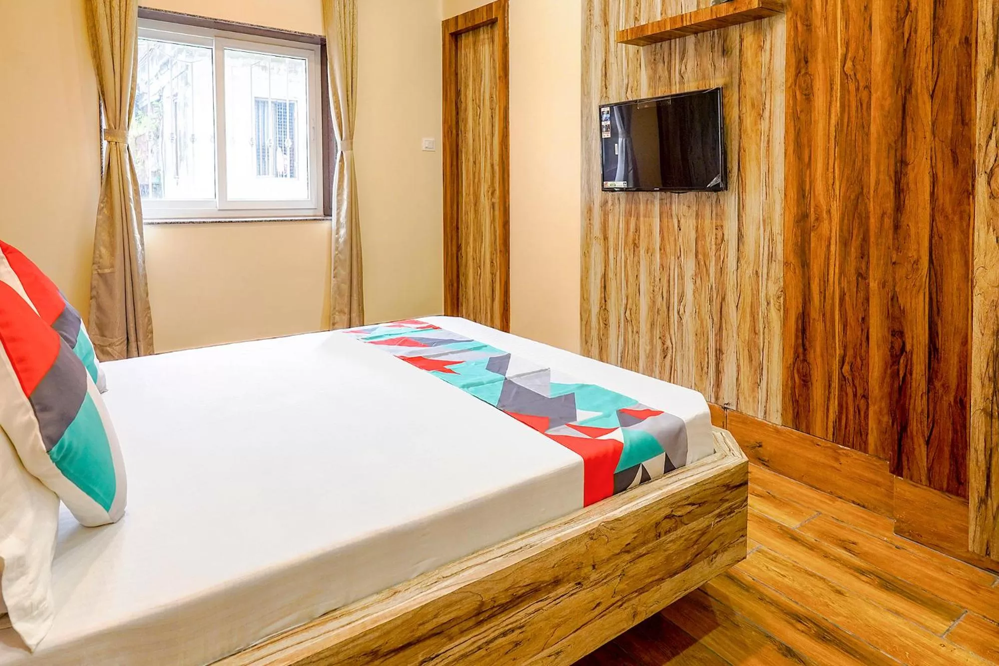 View (from property/room), Bed in FabHotel Quest - Nr Quest Mall