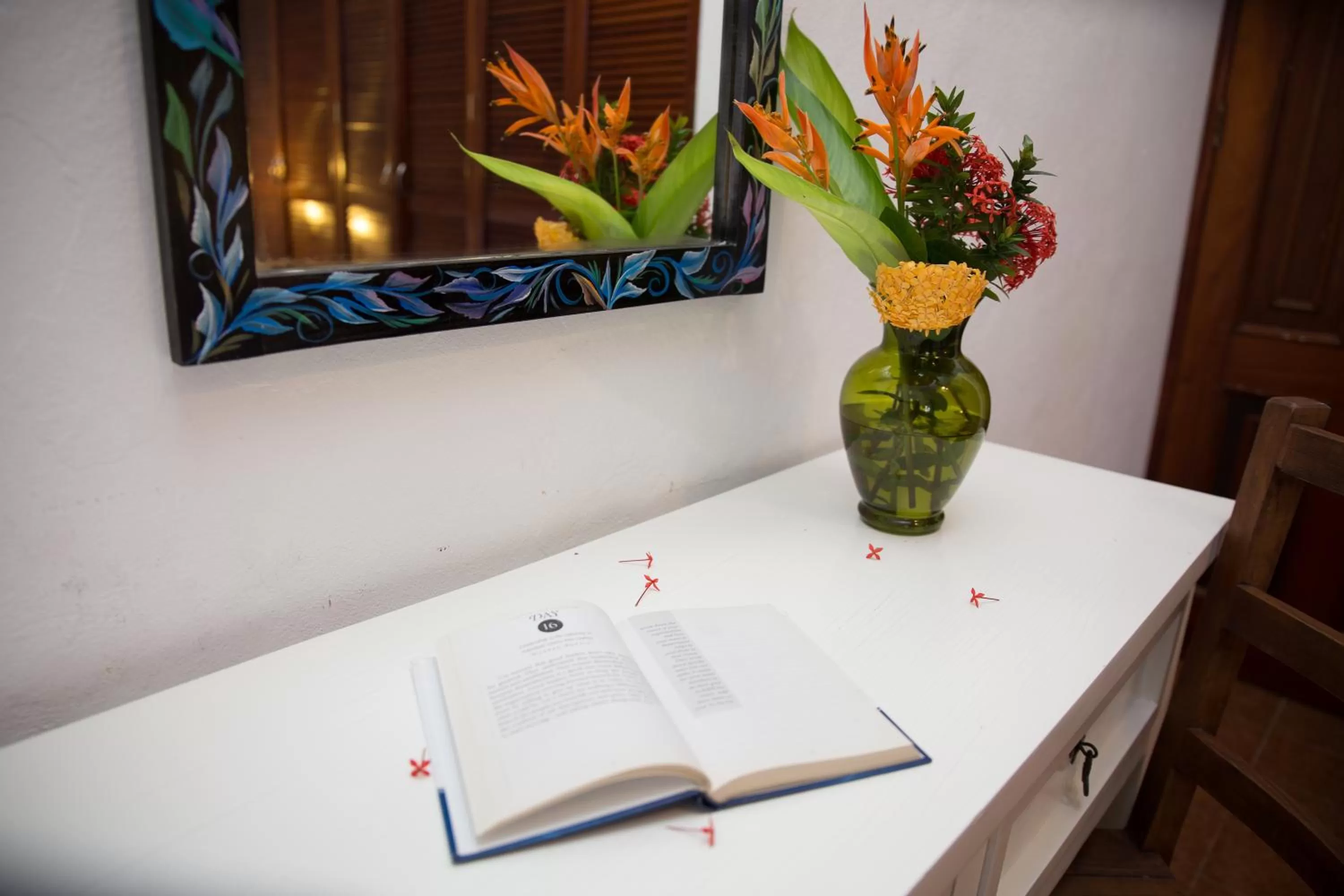 Decorative detail in Hotel Villas Colibrí Suites & Bungalows