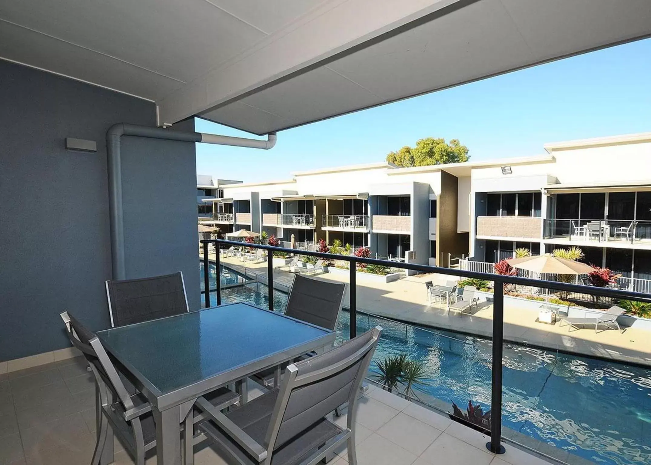 One-Bedroom Suite in Ramada by Wyndham Hervey Bay One-Bedroom Suite in Ramada by Wyndham Hervey Bay