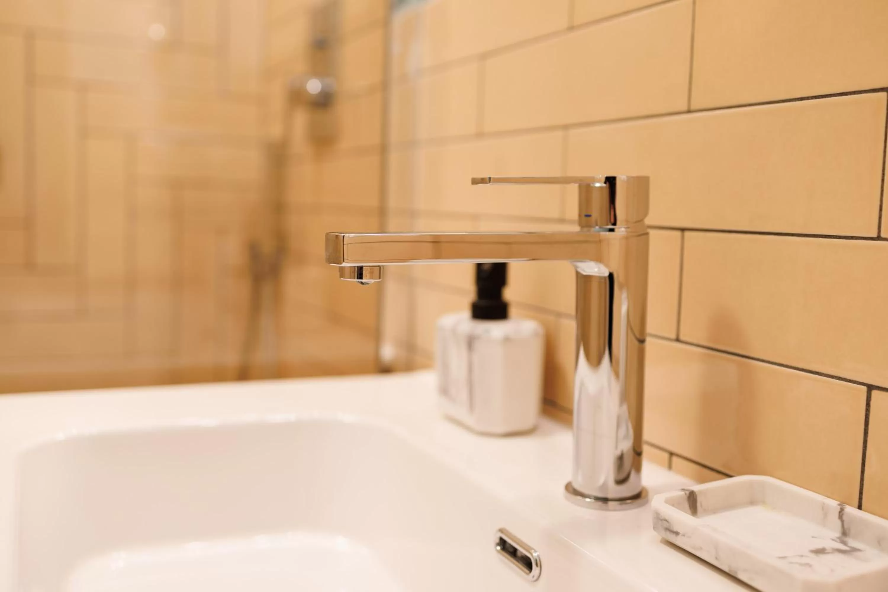 Bathroom in The Bellini House by House In Naples