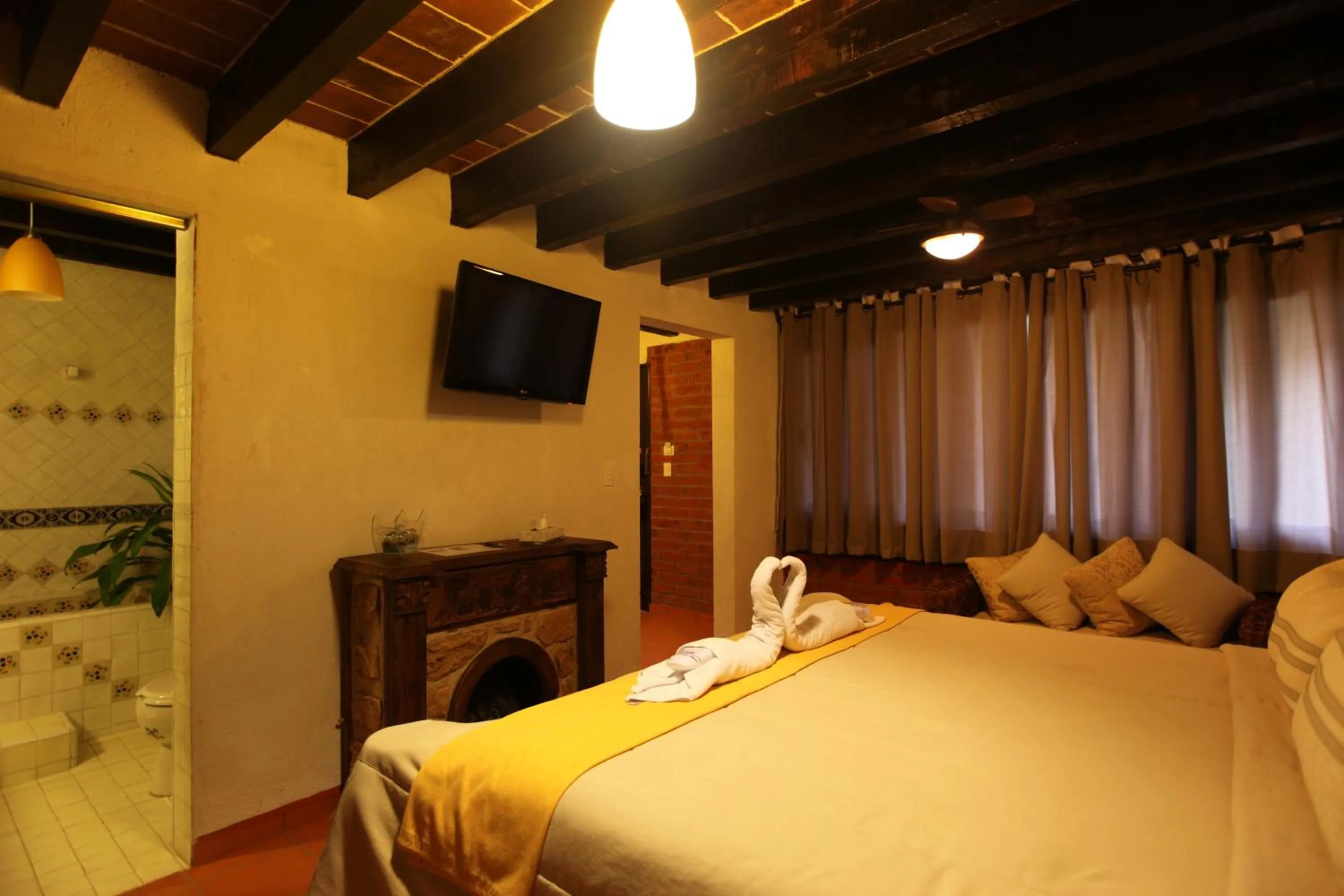 Photo of the whole room, Bed in La Capilla Hotel Boutique