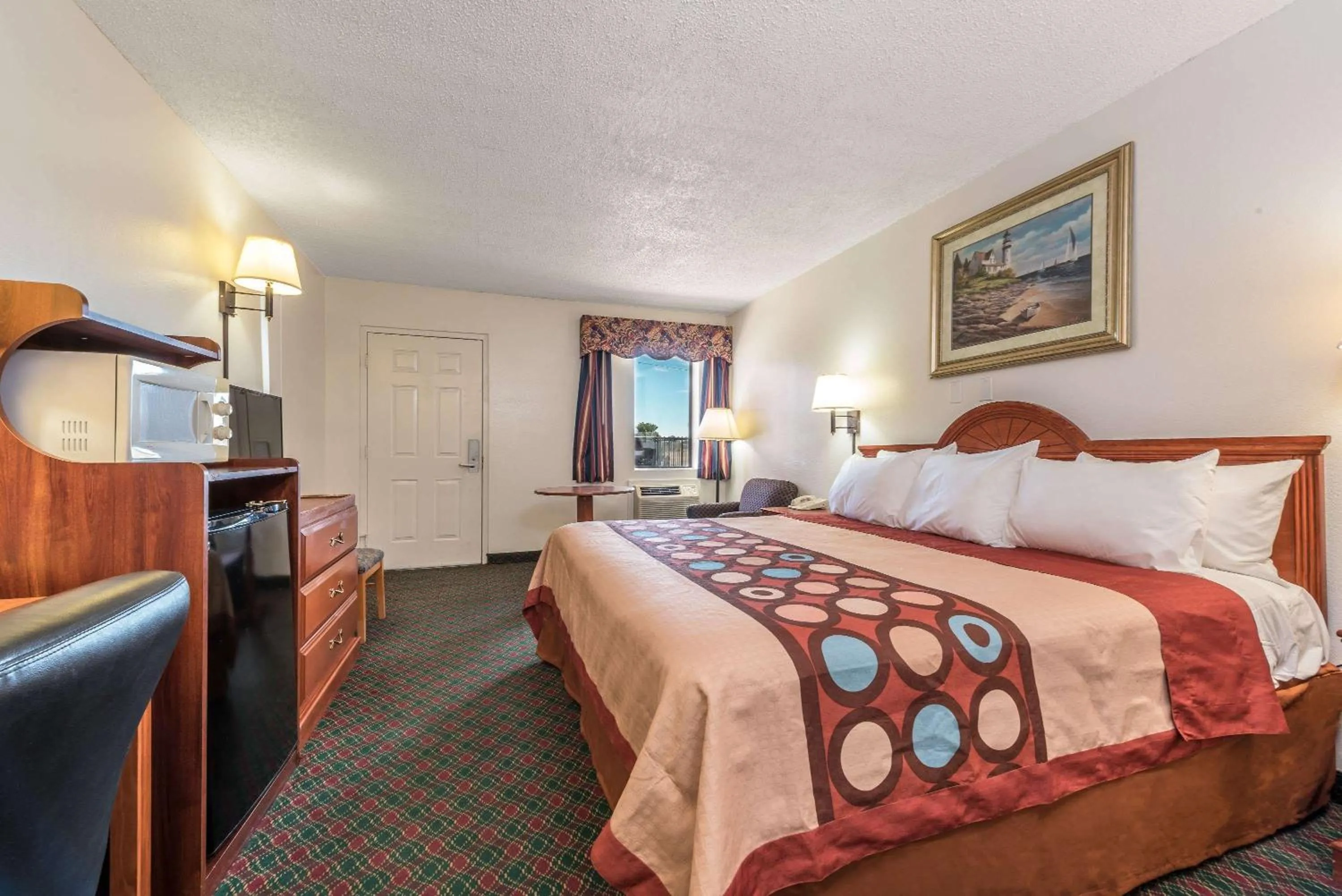 On site, Bed in Super 8 by Wyndham Eastland