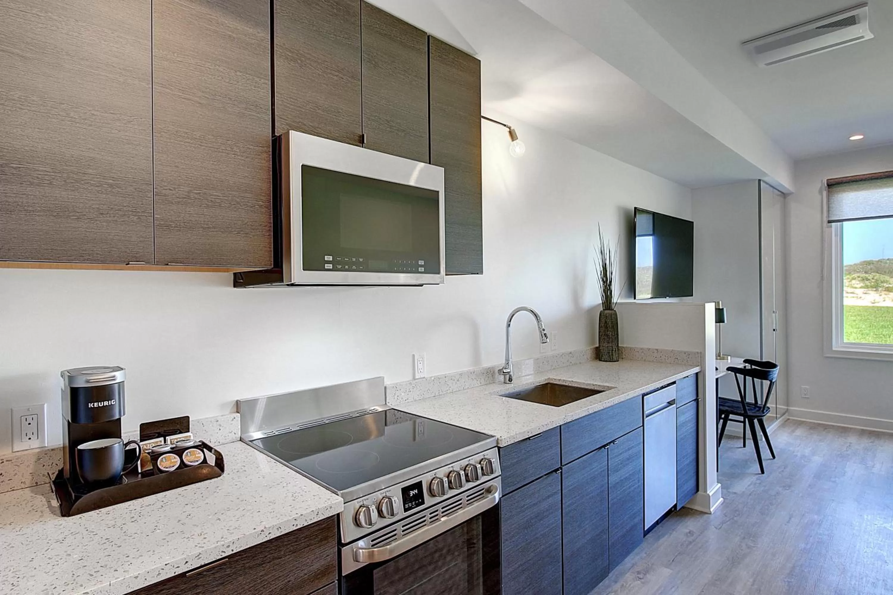 kitchen in Lively Beach