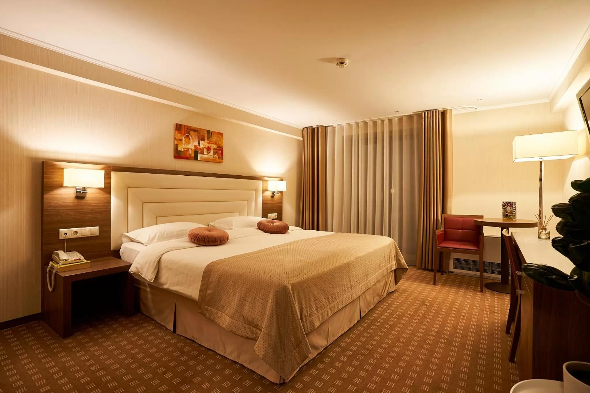 Photo of the whole room, Bed in Petrodava ONE