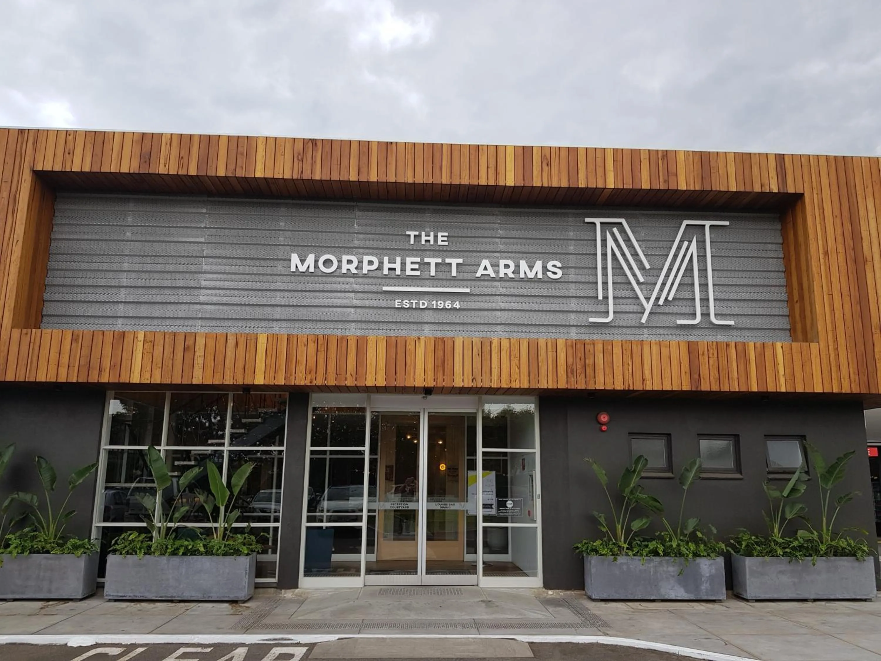 Property building in Morphett Arms Hotel
