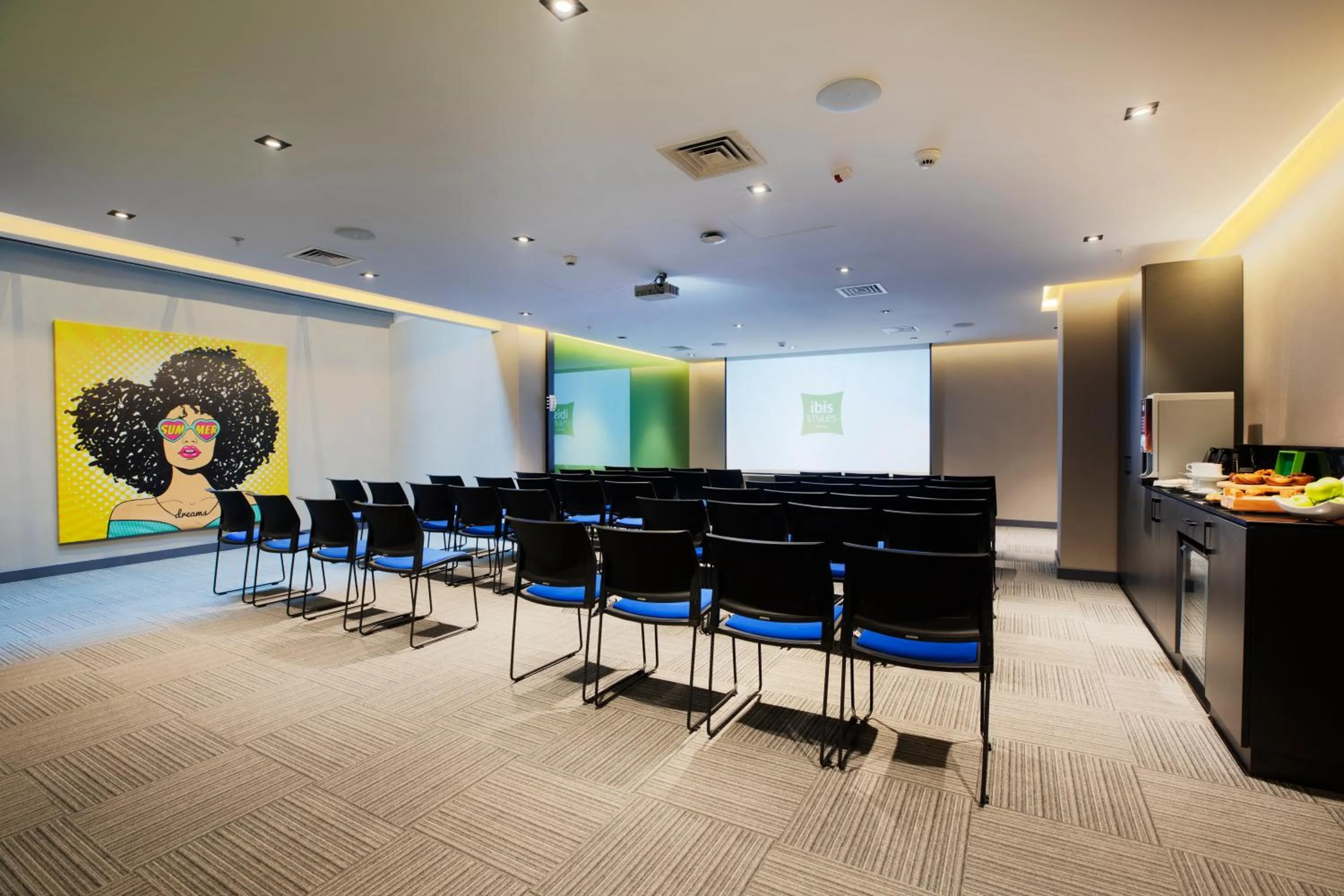 Business facilities in Ibis Styles Istanbul Atasehir