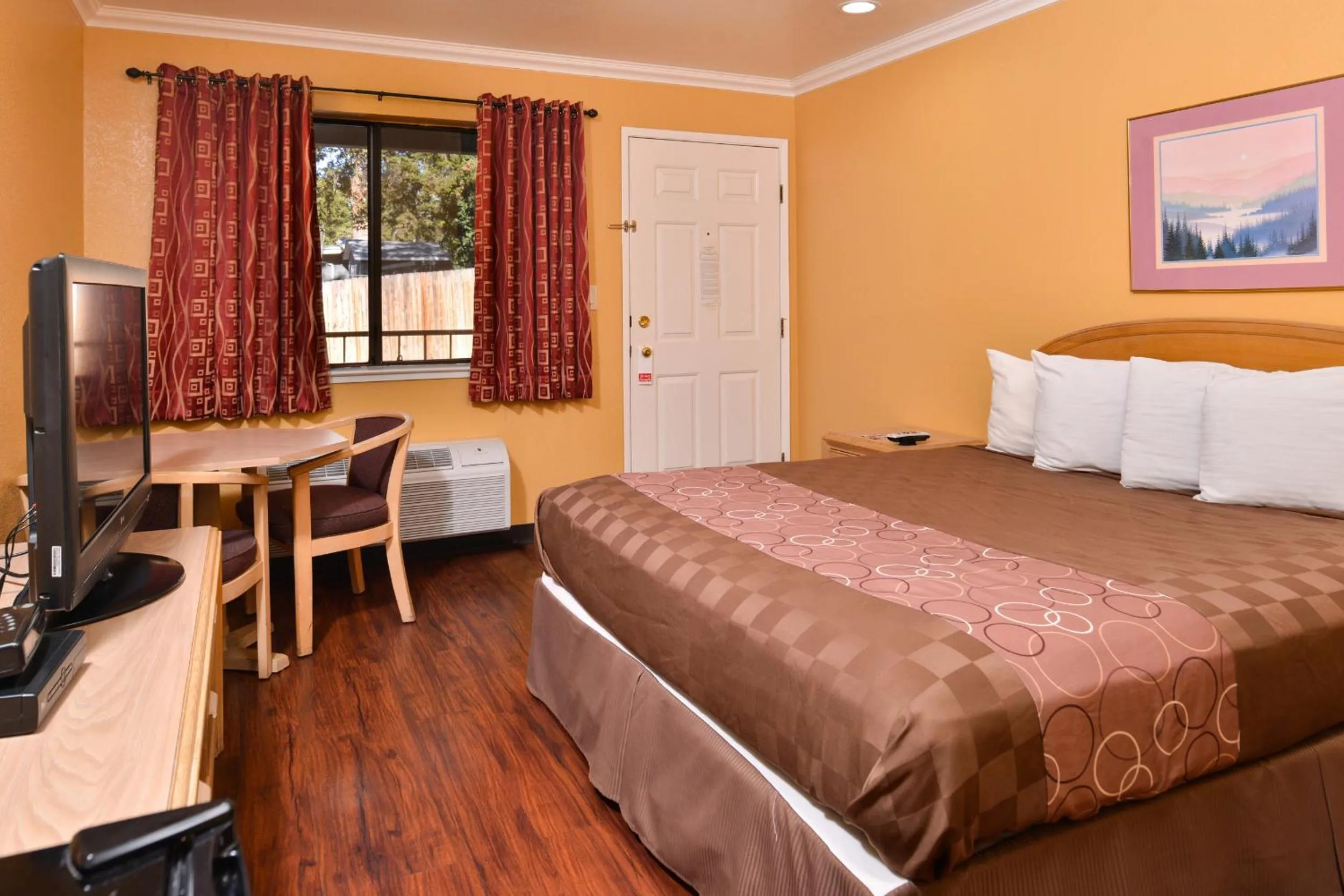 Bedroom, Bed in Americas Best Value Inn and Suites Clearlake