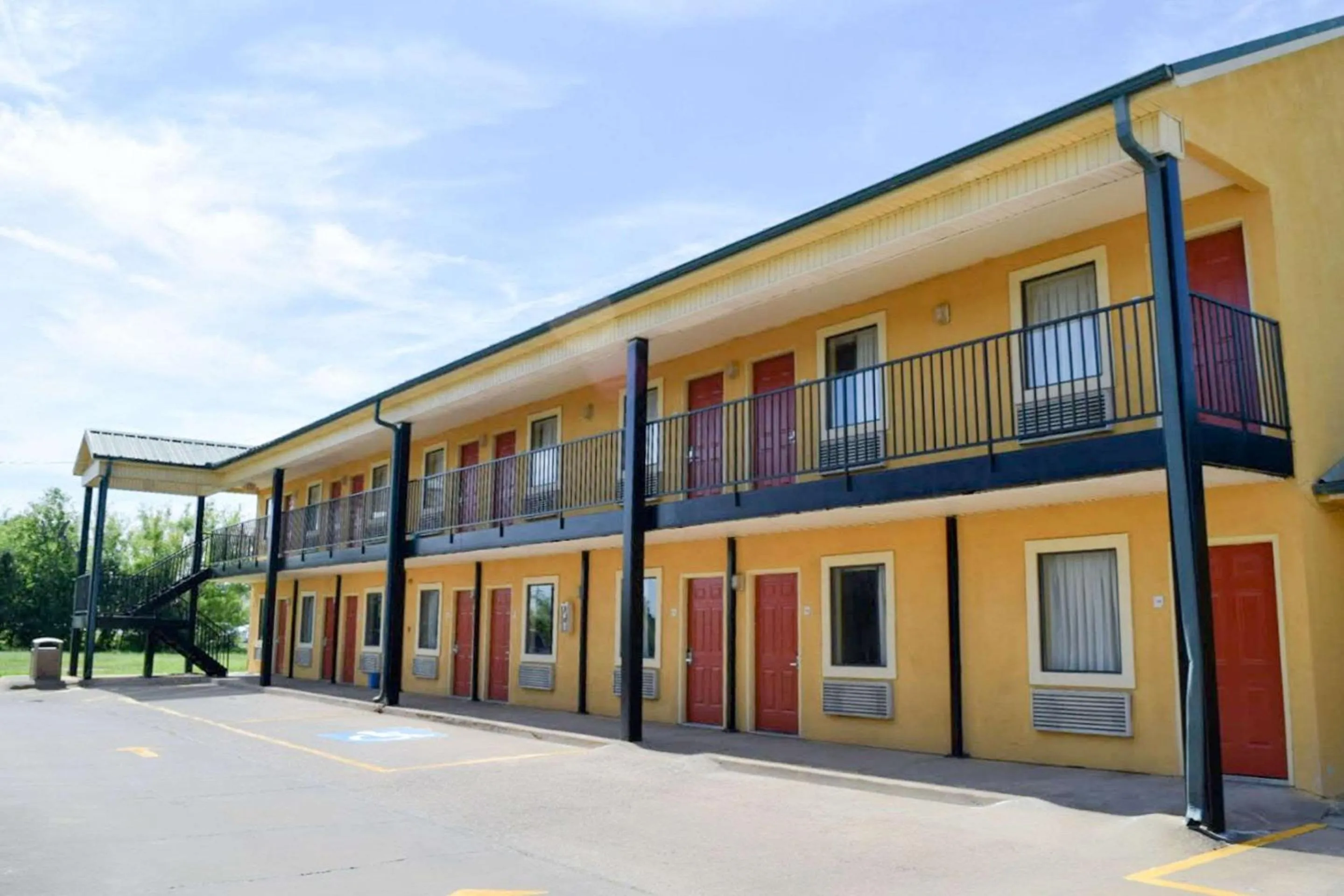 Property building in Econo Lodge Jonesboro