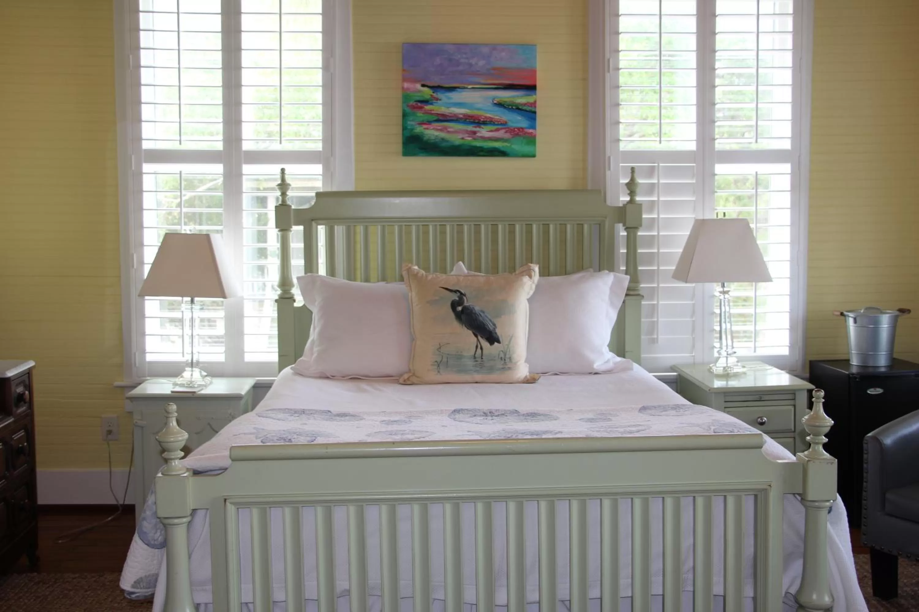 Bed in Beachview Inn and Spa