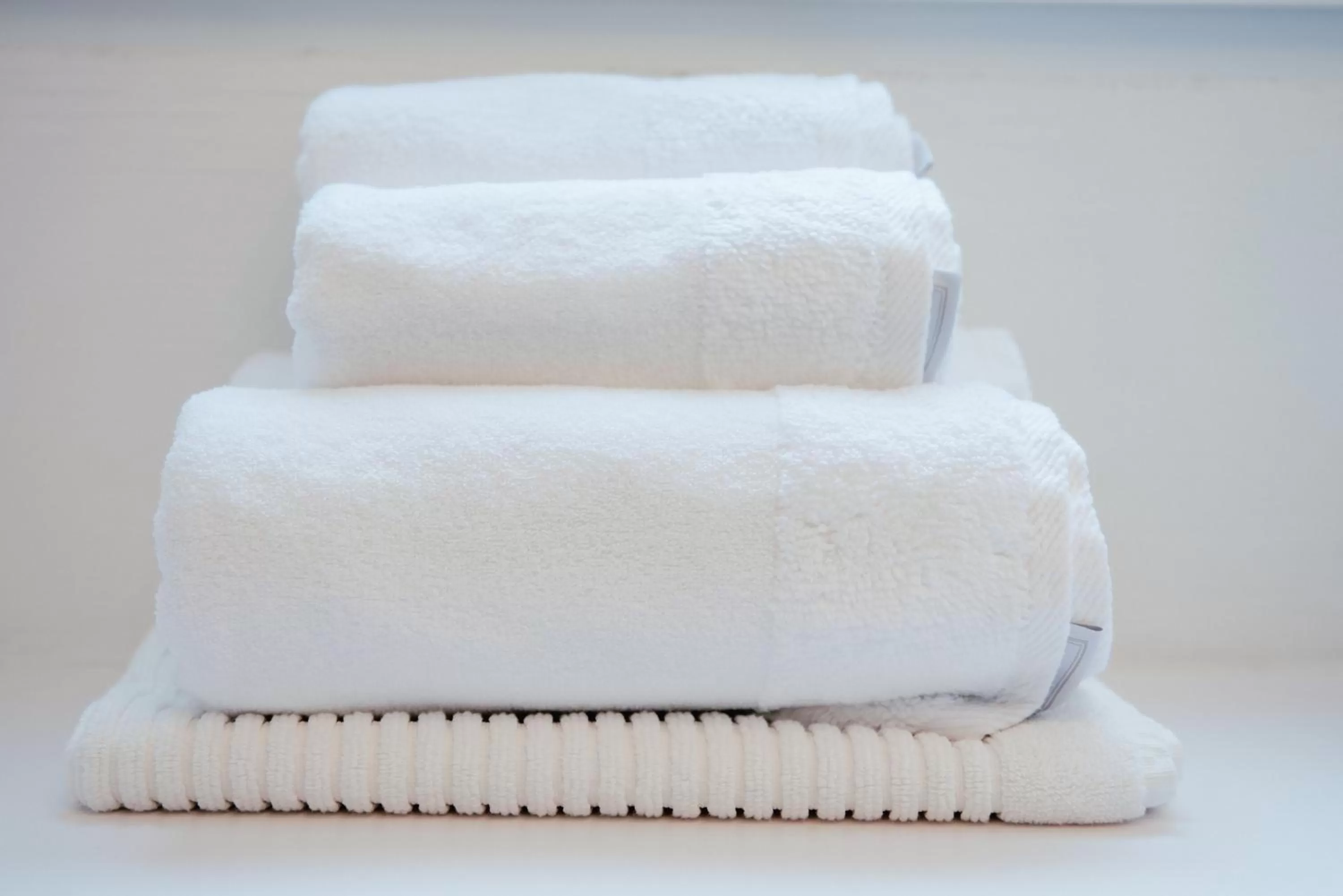 Bathroom, Bed in Smarthotel Völkermarkt