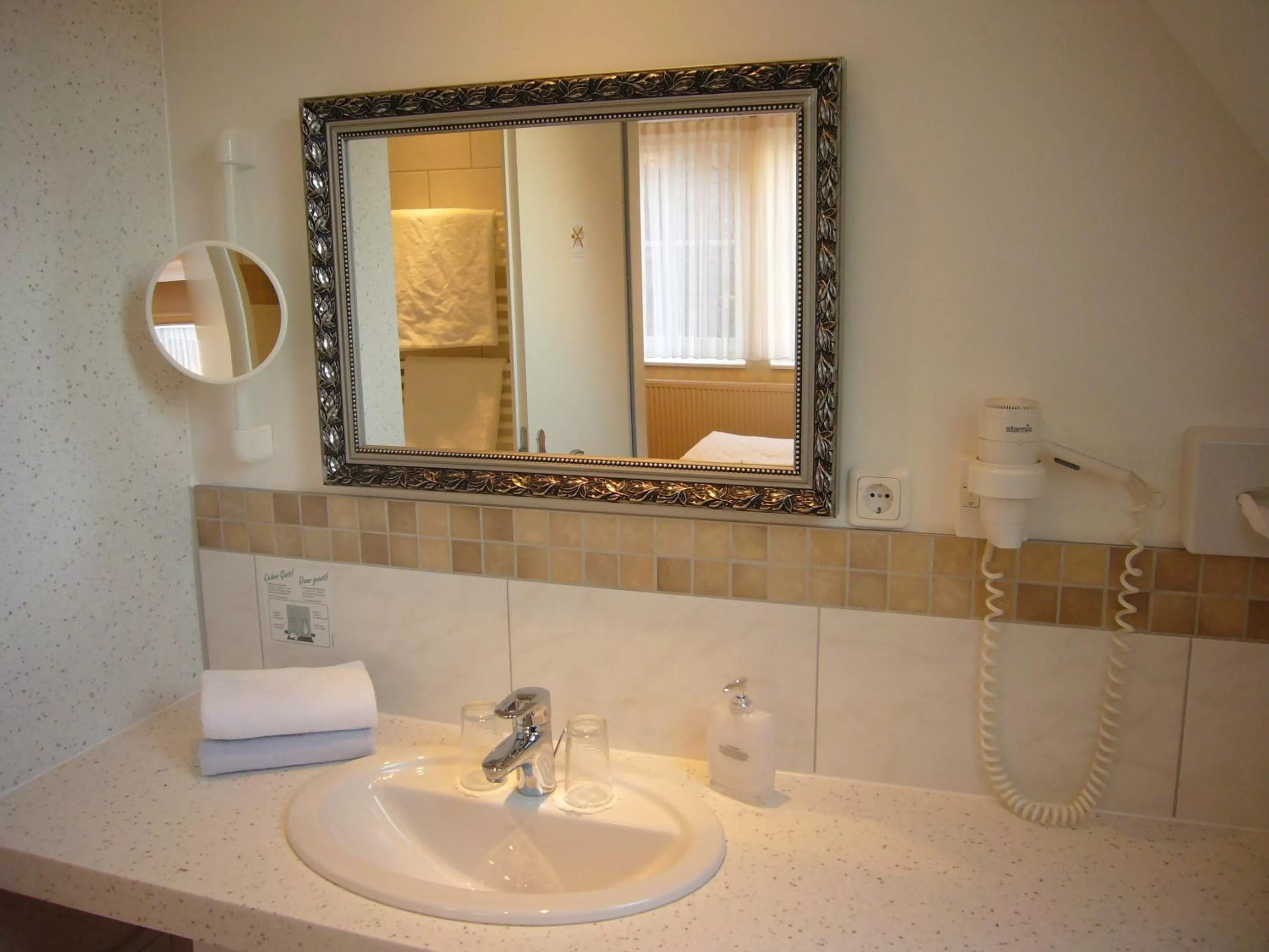 Bathroom in Klassik Hotel am Tor