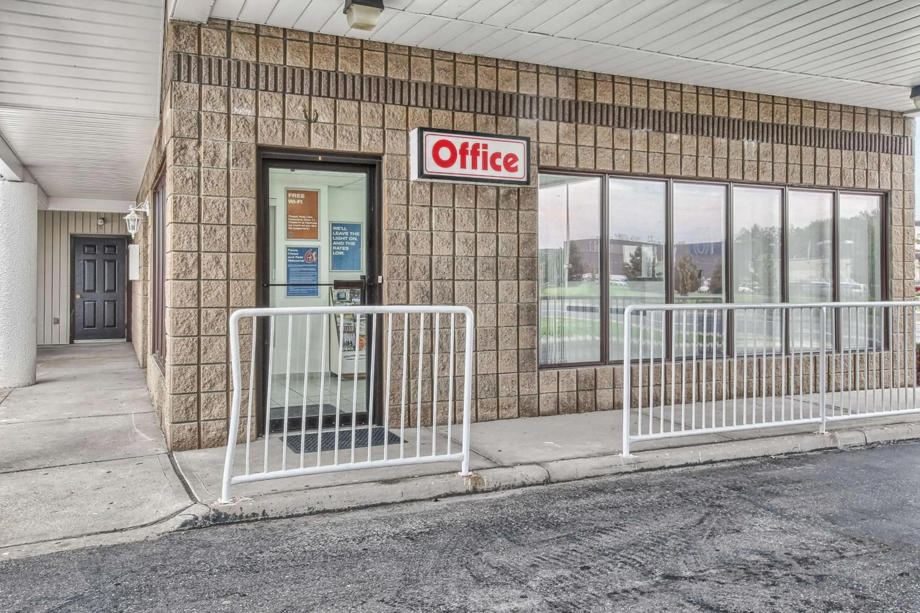 Property building in Motel 6-Windsor, ON