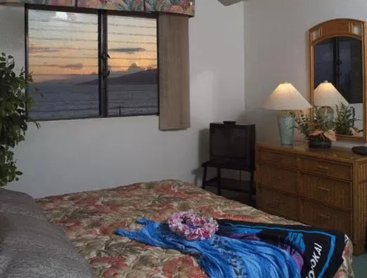 Two-Bedroom Suite in Maui Beach Vacation Club