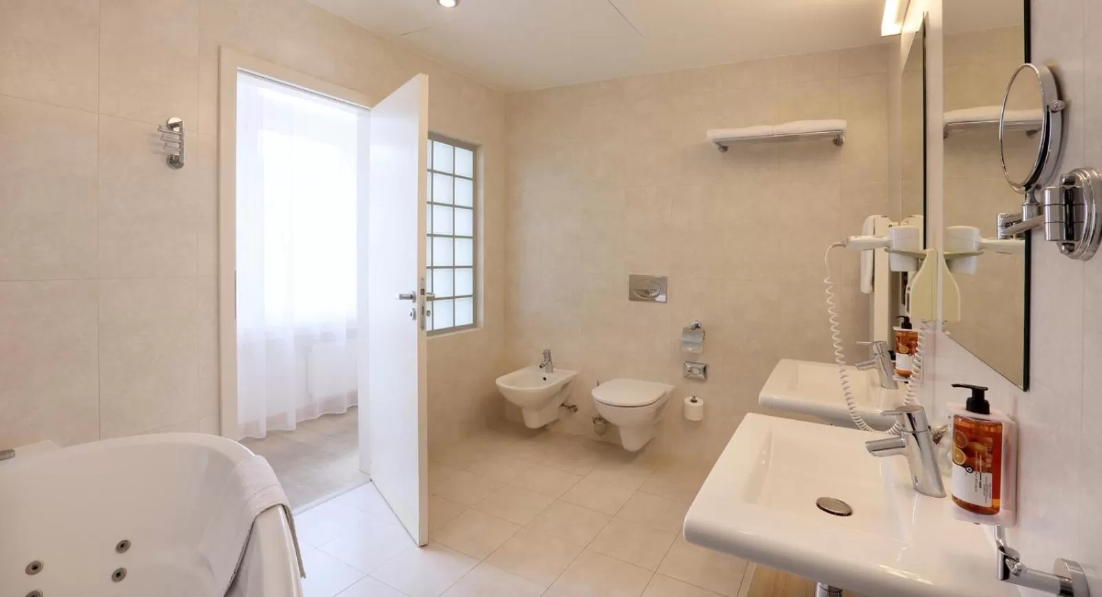 Bathroom in Amarilis