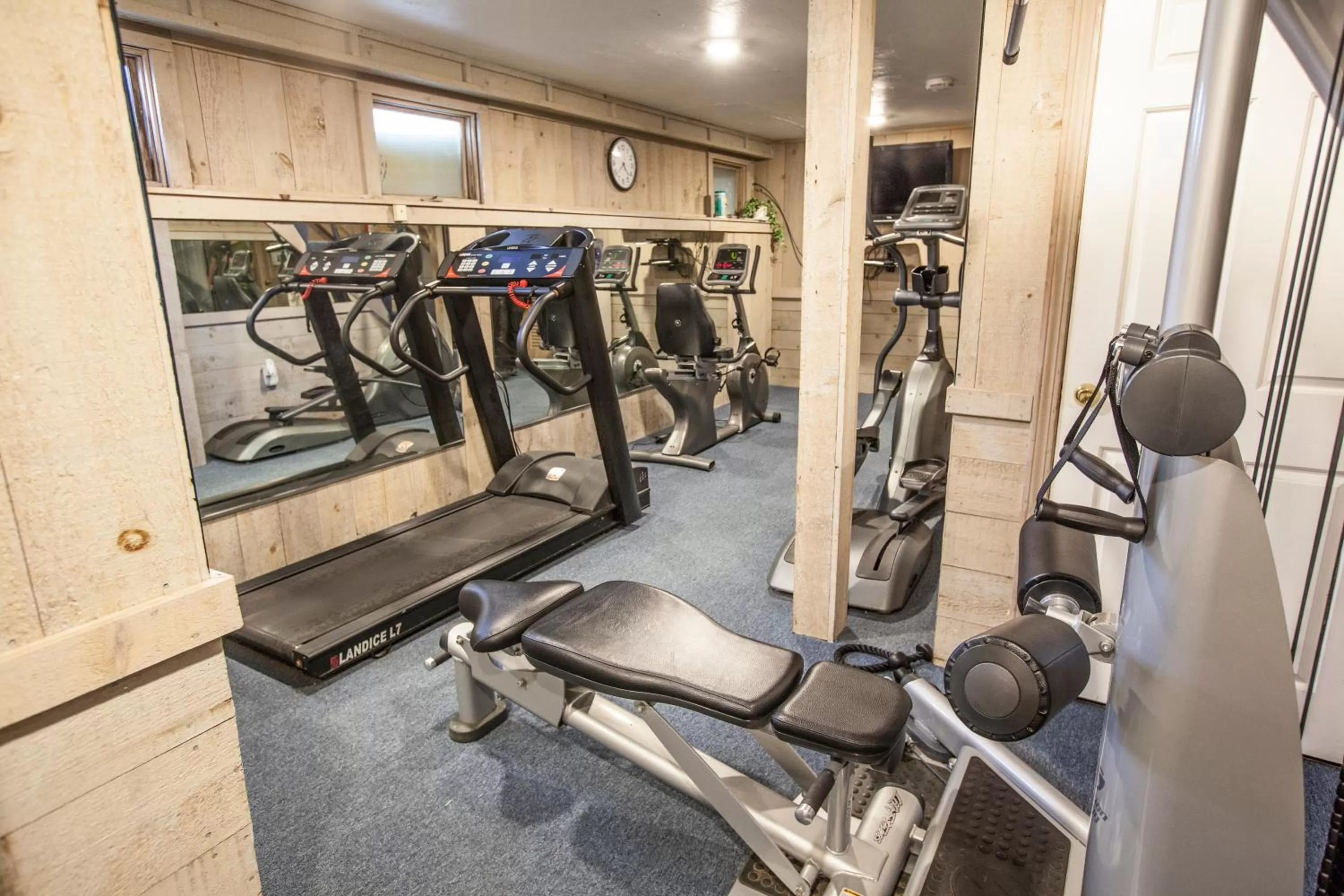 Fitness centre/facilities in Cape Winds Resort