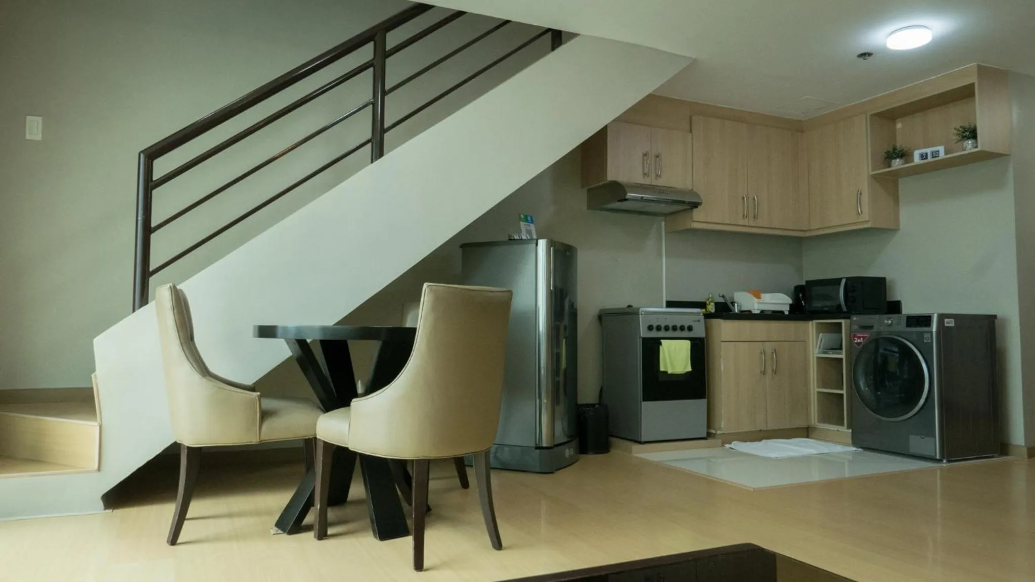 Kitchen or kitchenette in Avant Serviced Suites - Personal Concierge