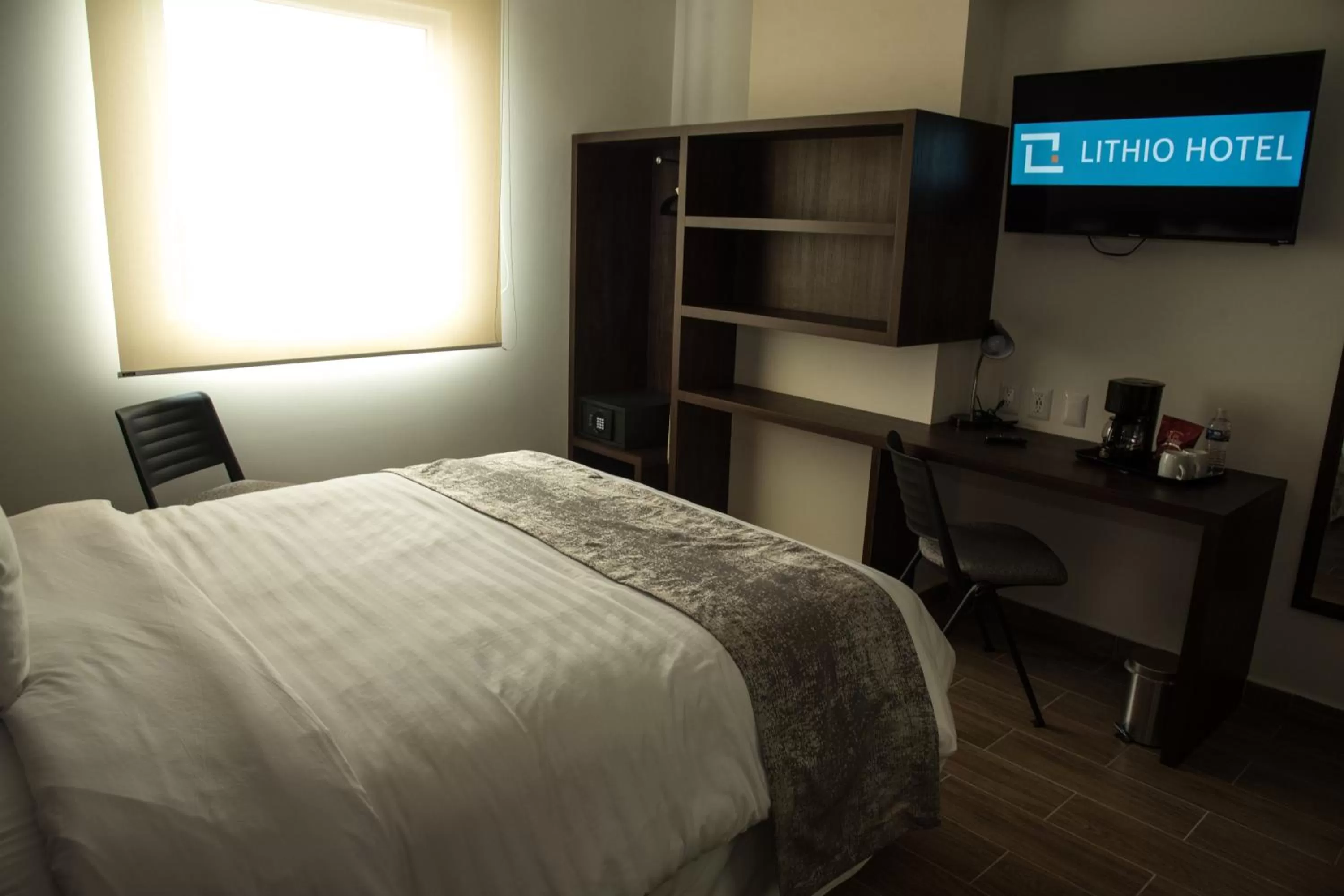 safe, Bed in Lithio Hotel