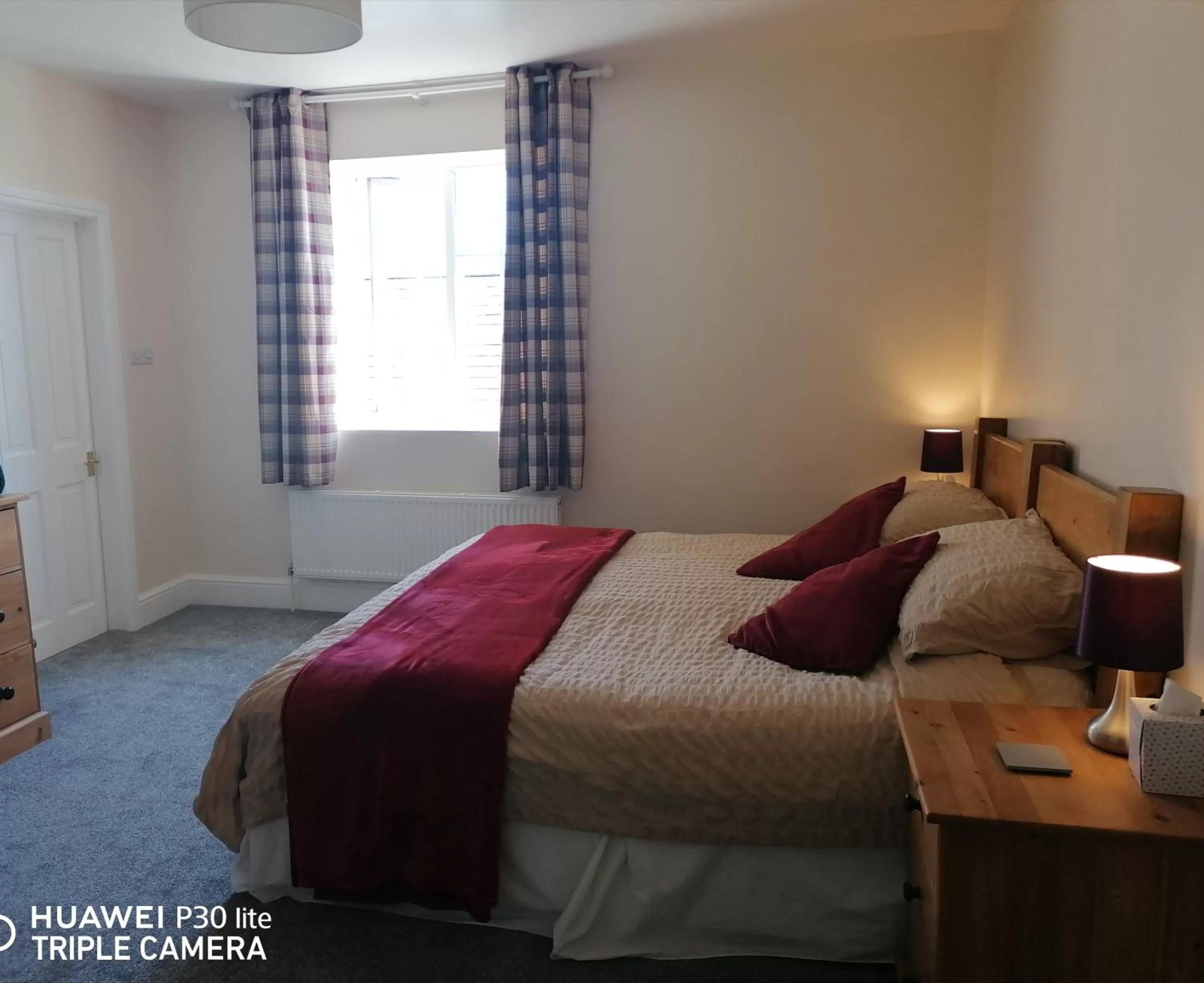 Bedroom, Bed in Lovaton Farmhouse