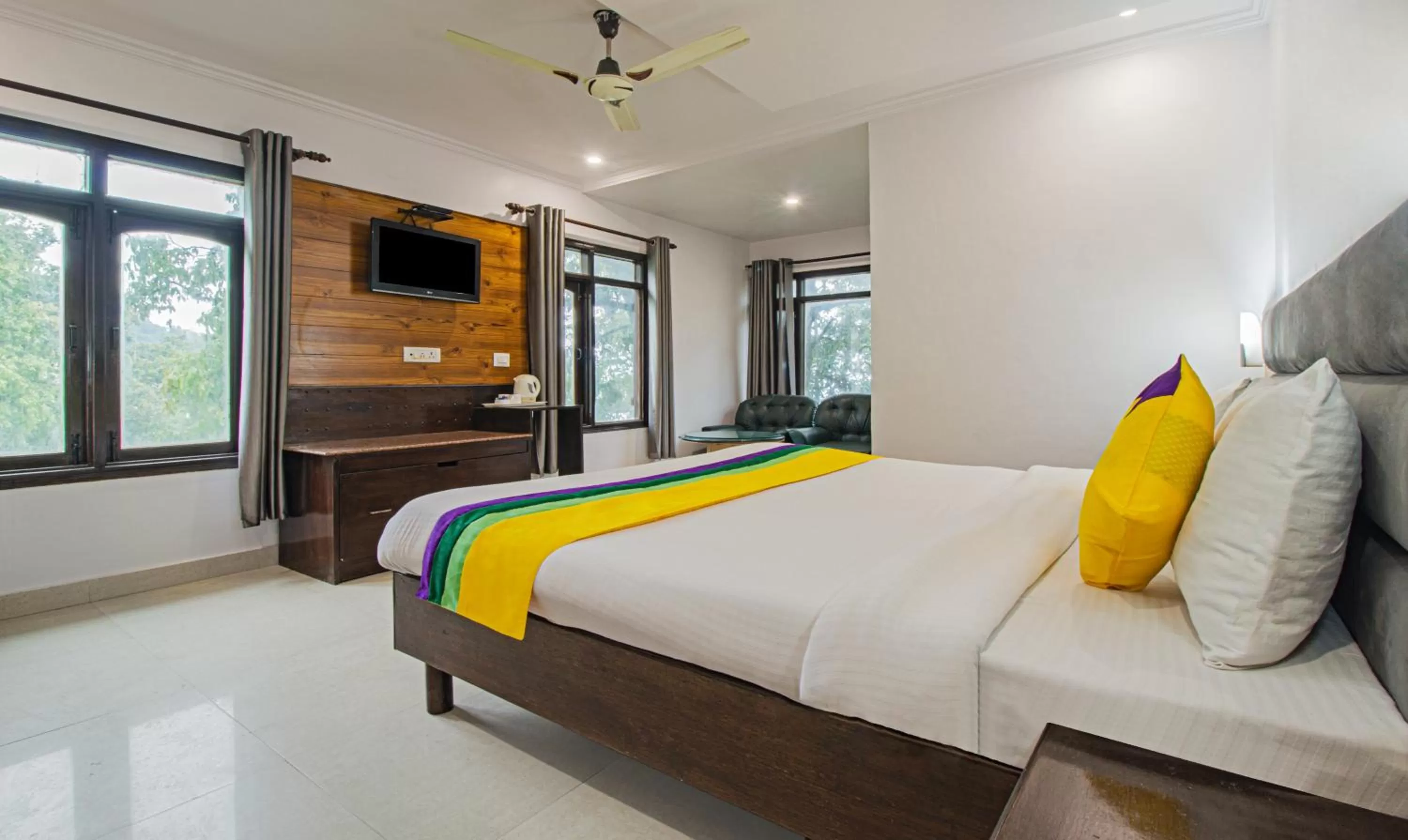 Itsy By Treebo - Peak View