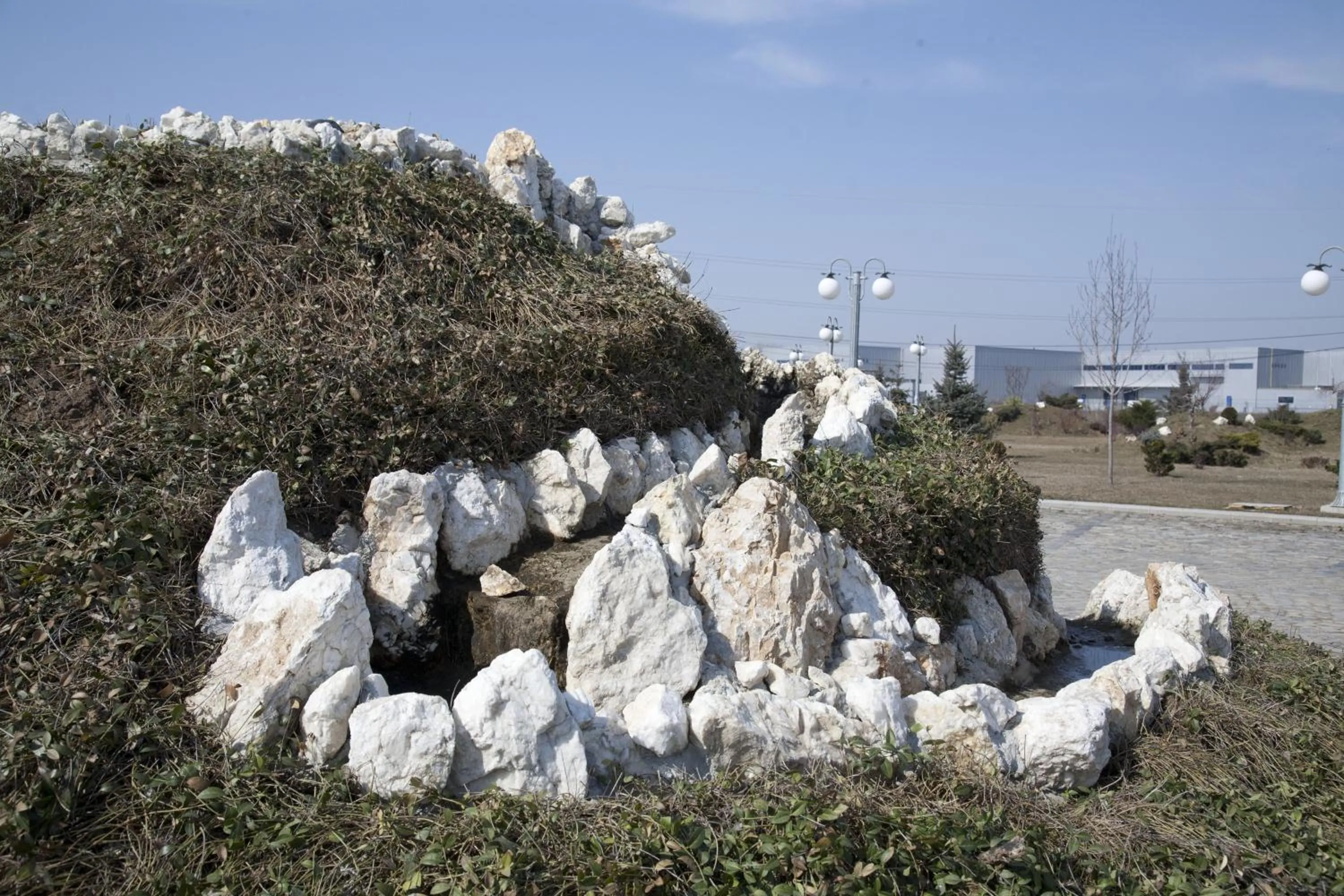 Area and facilities in Mari Vila Hotel