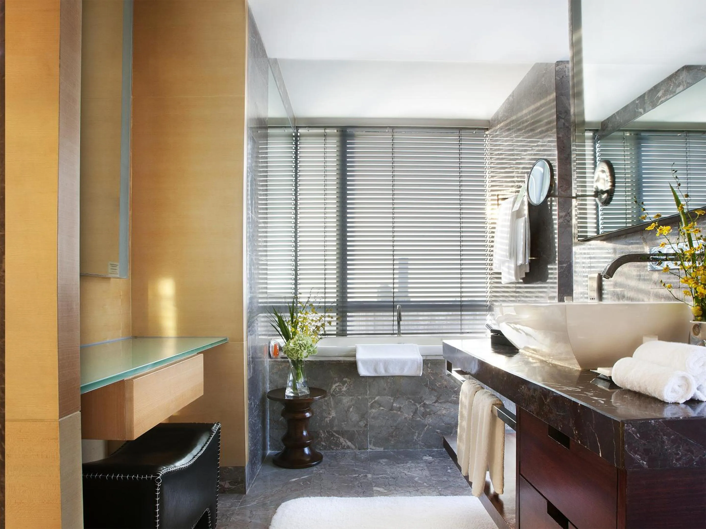 Bathroom in The Longemont Shanghai