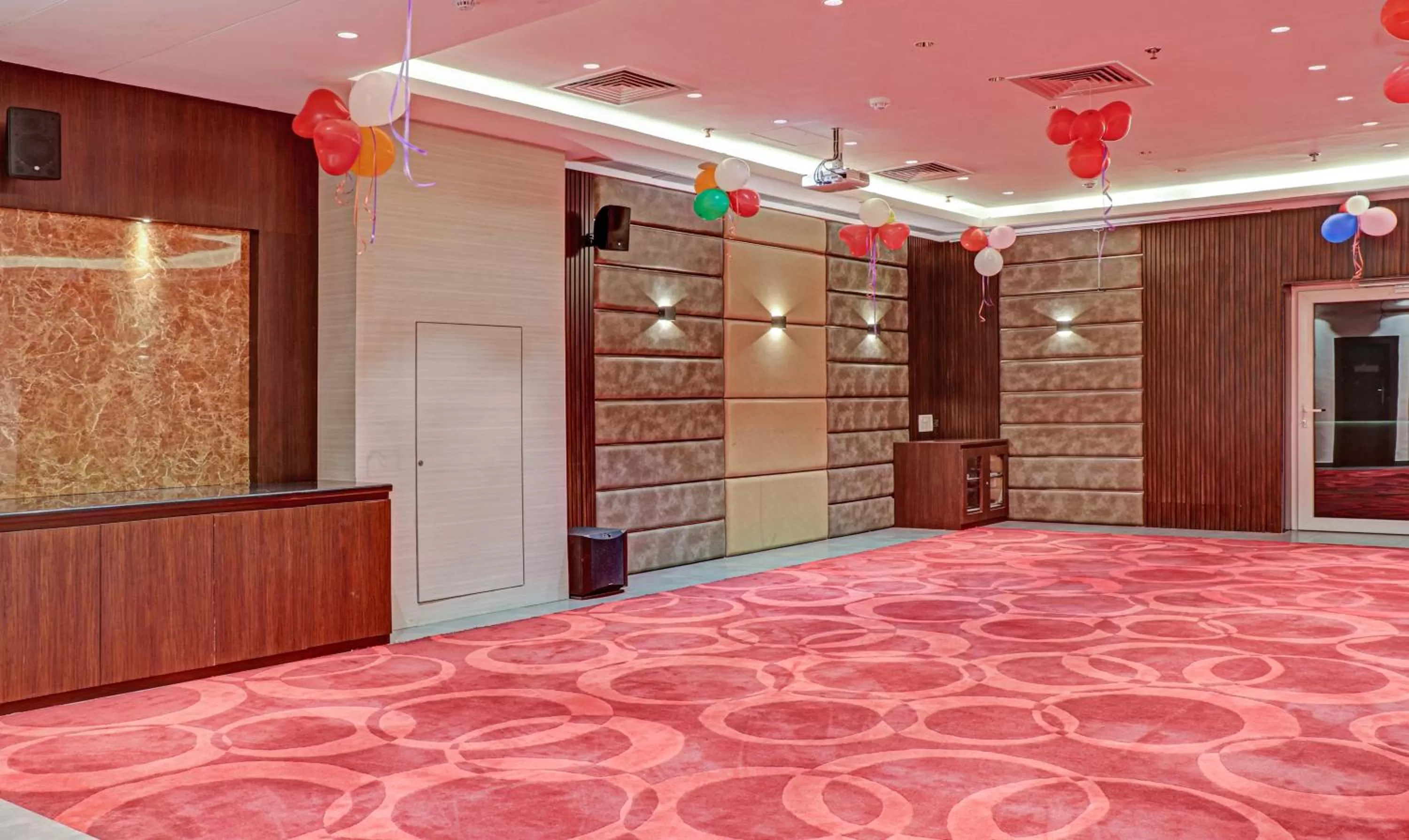 Banquet/Function facilities in The Onyx Hotel