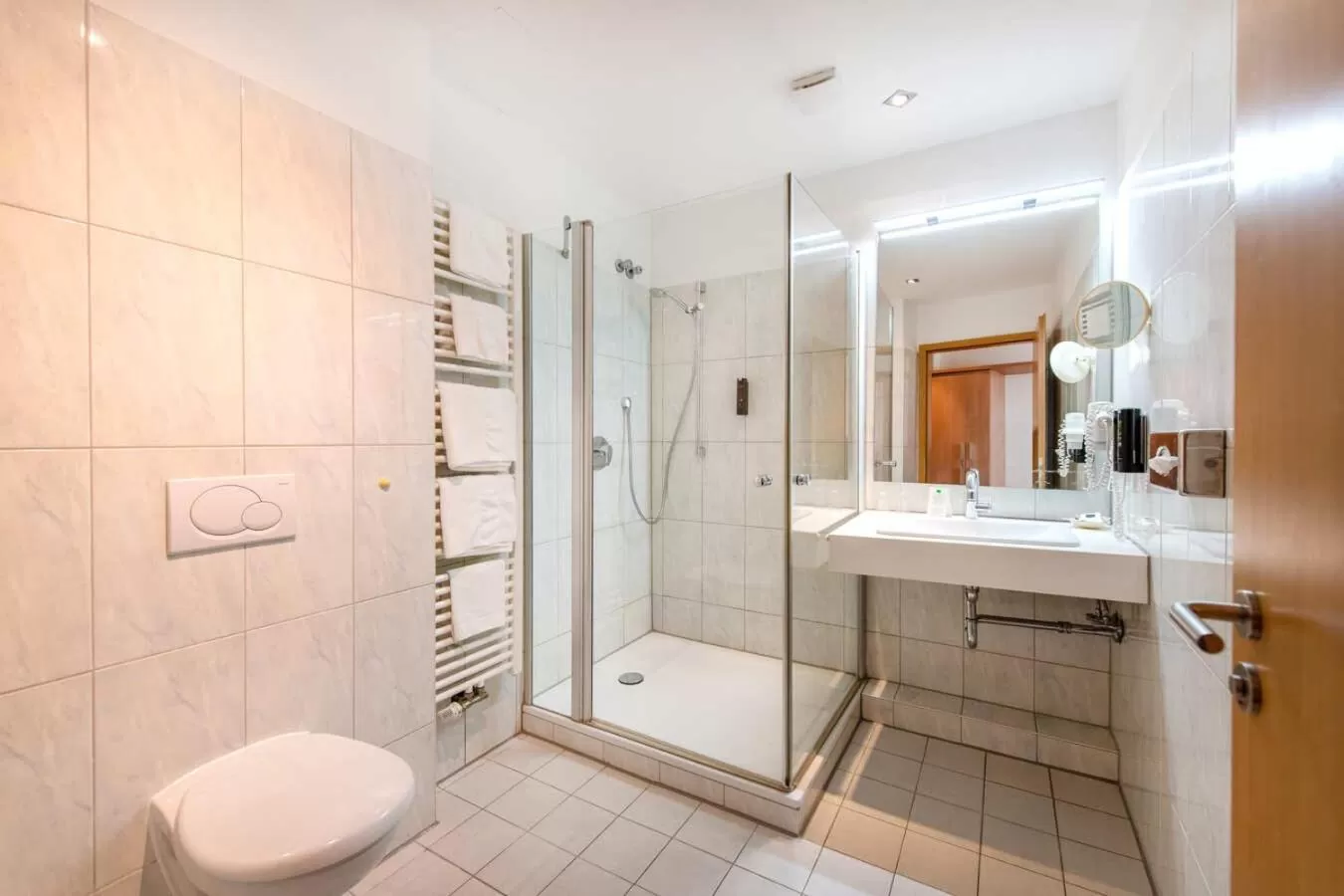 Shower in Diehls Hotel