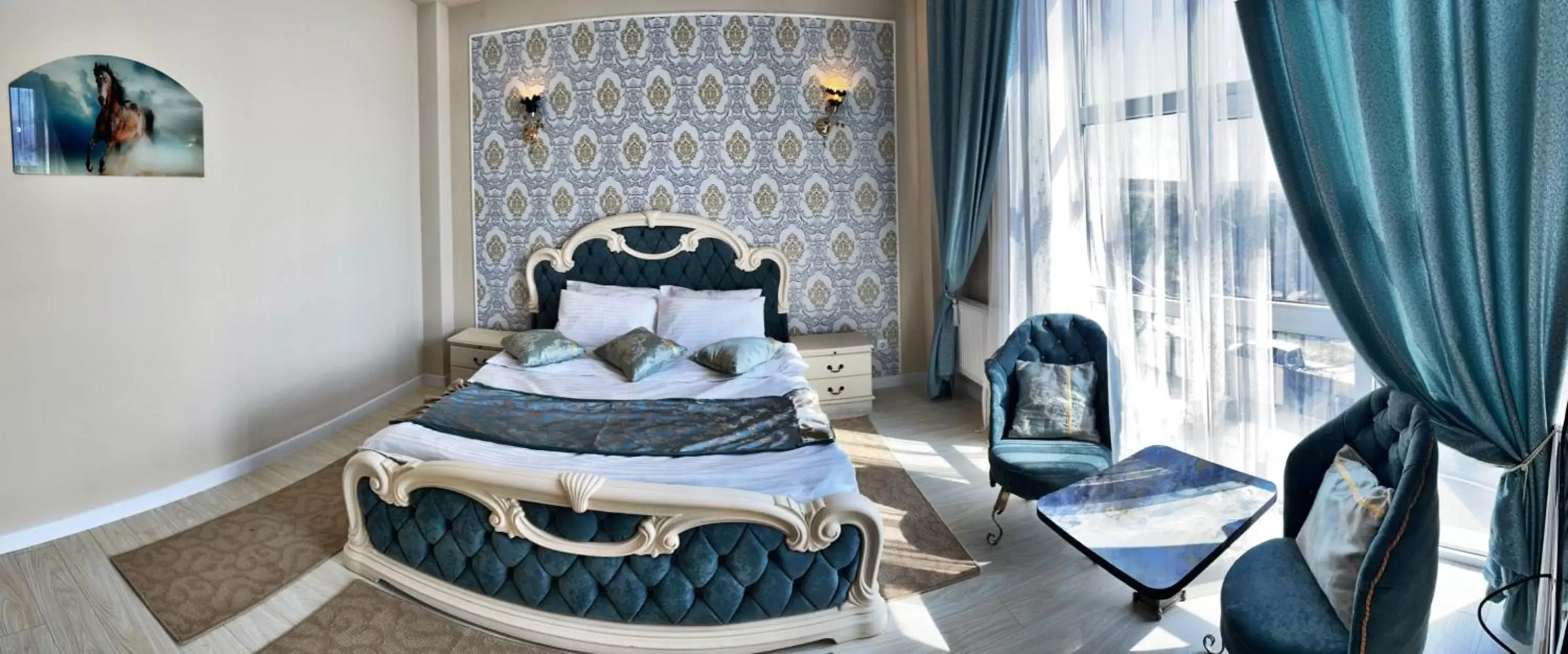 Deluxe Queen Room in Diamond Hotel Deluxe Queen Room in Diamond Hotel