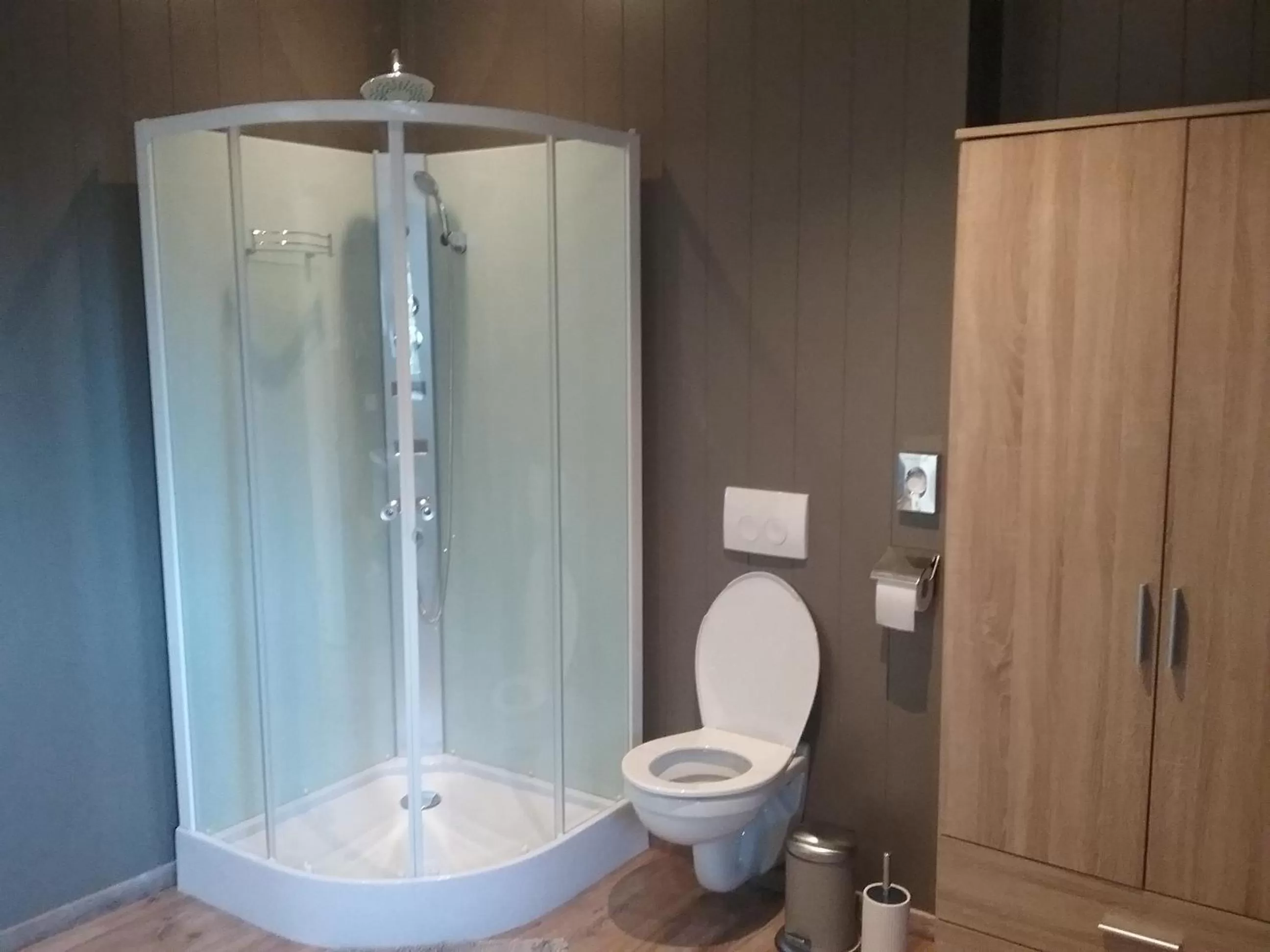 Bathroom in B&B De Dulle Koe