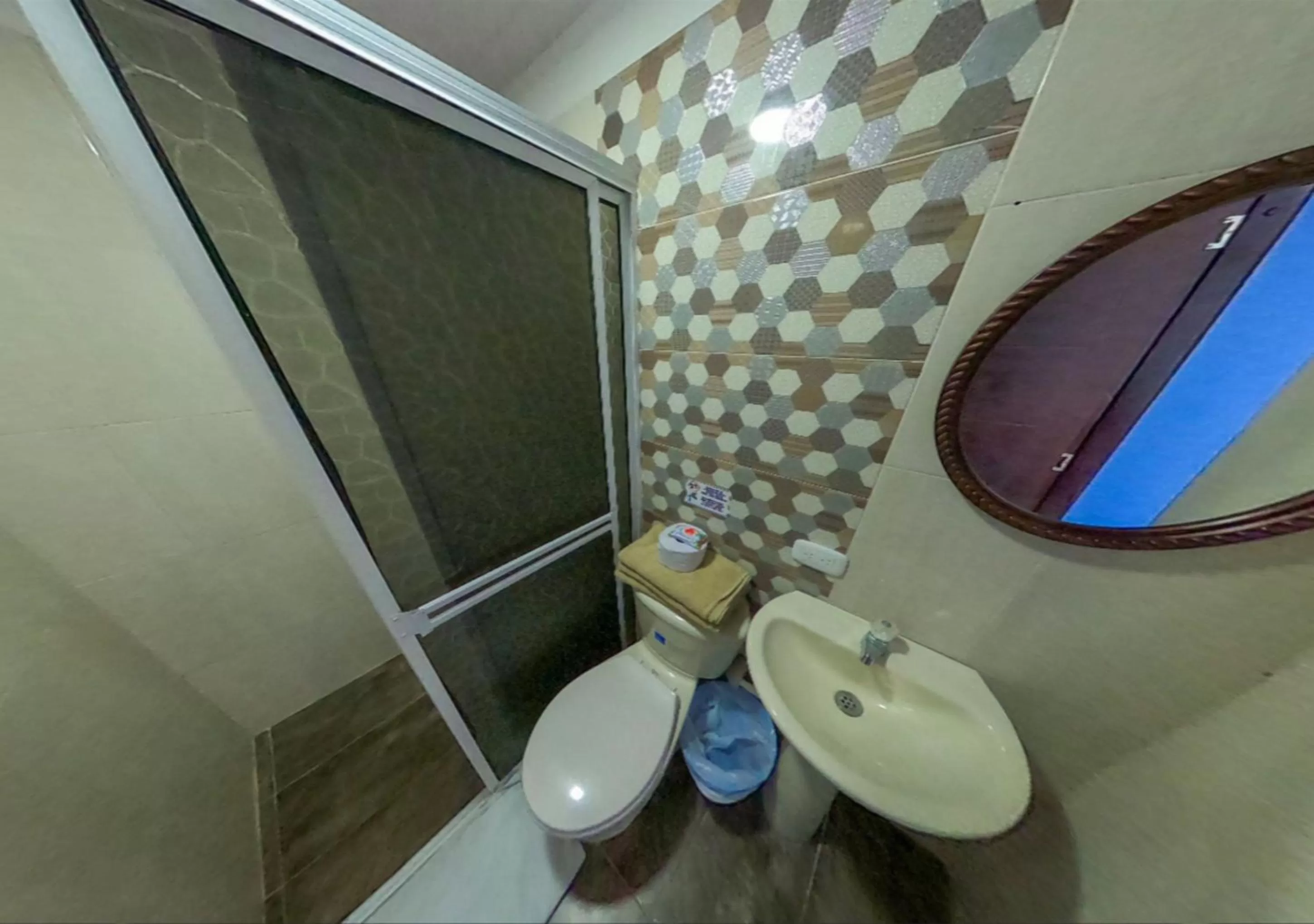 Bathroom in Apartamentos Isla Tropical