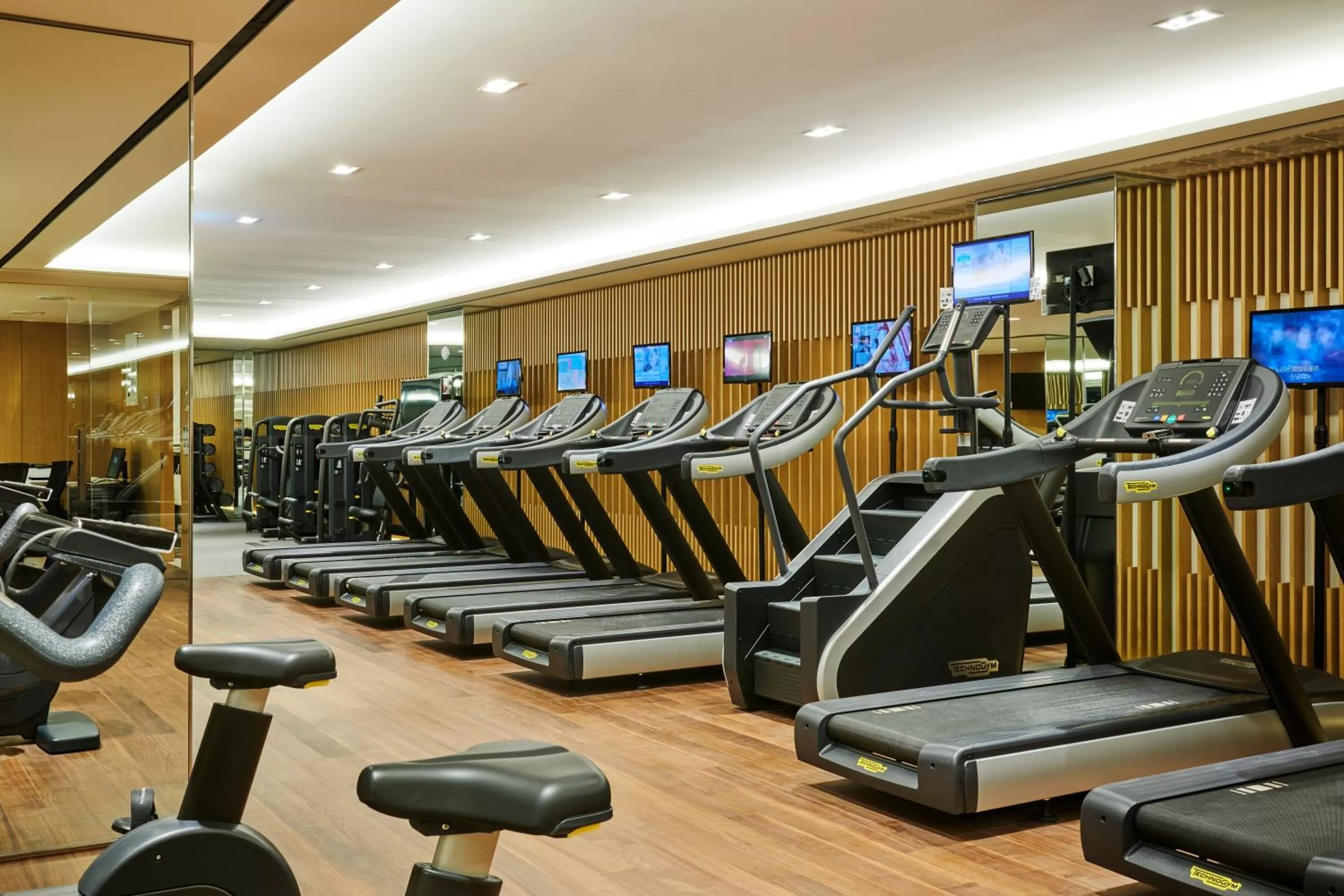 Fitness centre/facilities in Hotel Hyundai by Lahan Ulsan