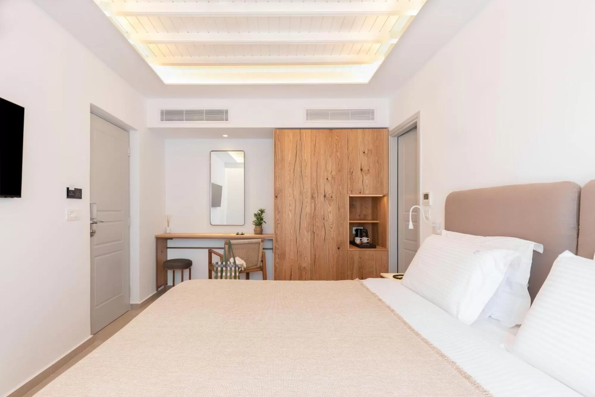 Bedroom, Bed in Elena Hotel Mykonos