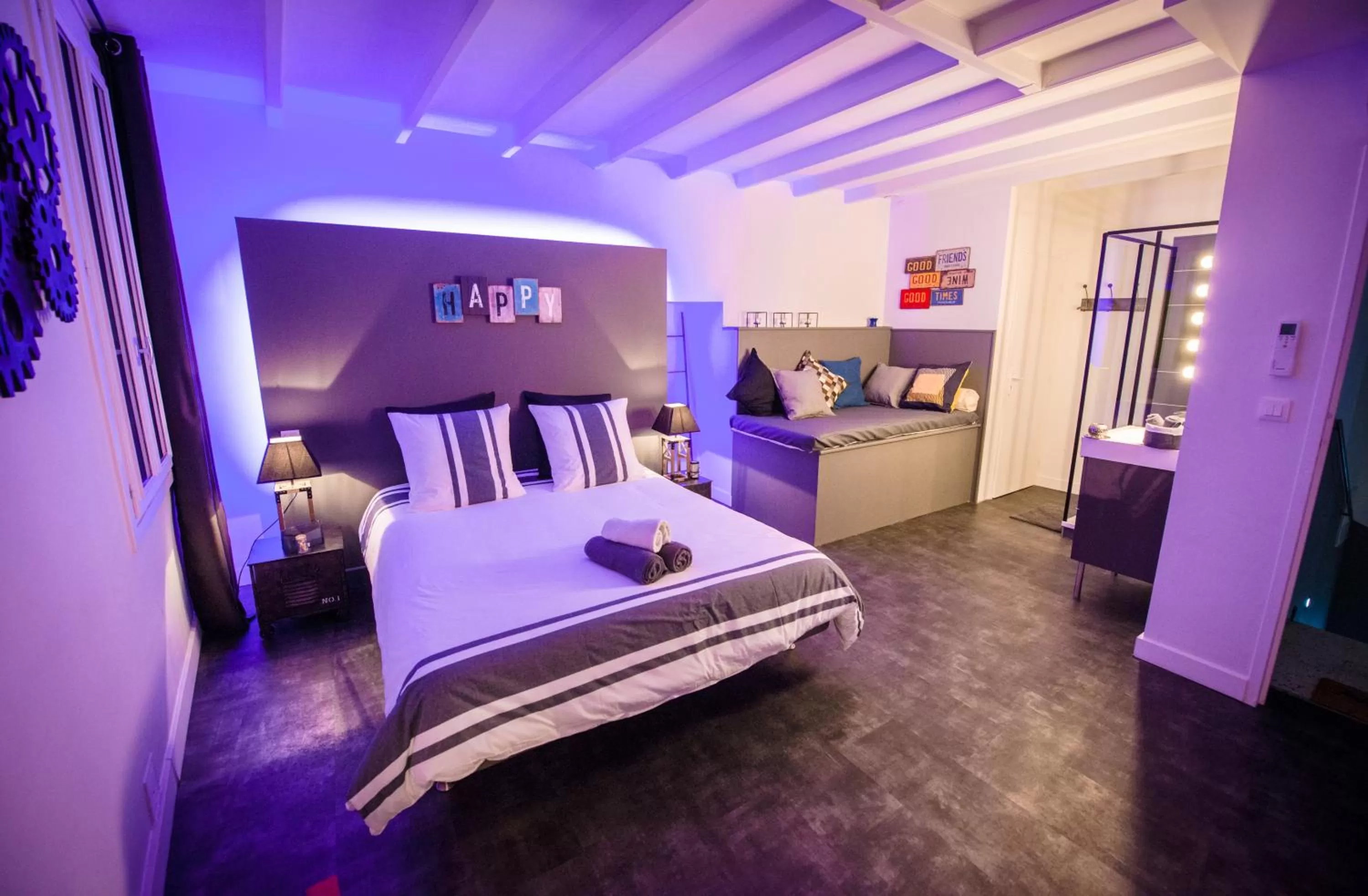 Photo of the whole room, Bed in La Maison Gustave