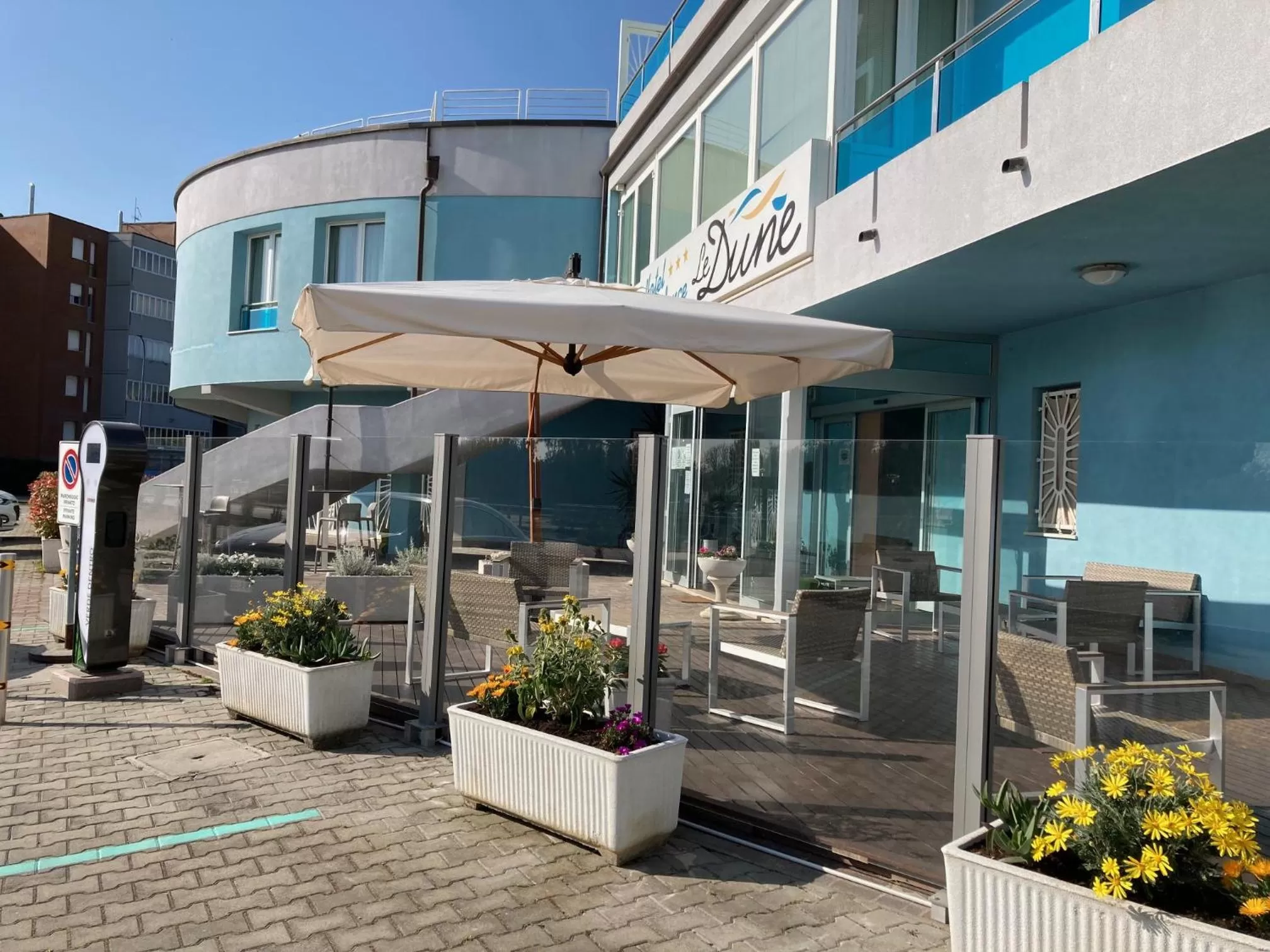 Property building in Hotel-Residence- Le Dune Breakfast & private beach included