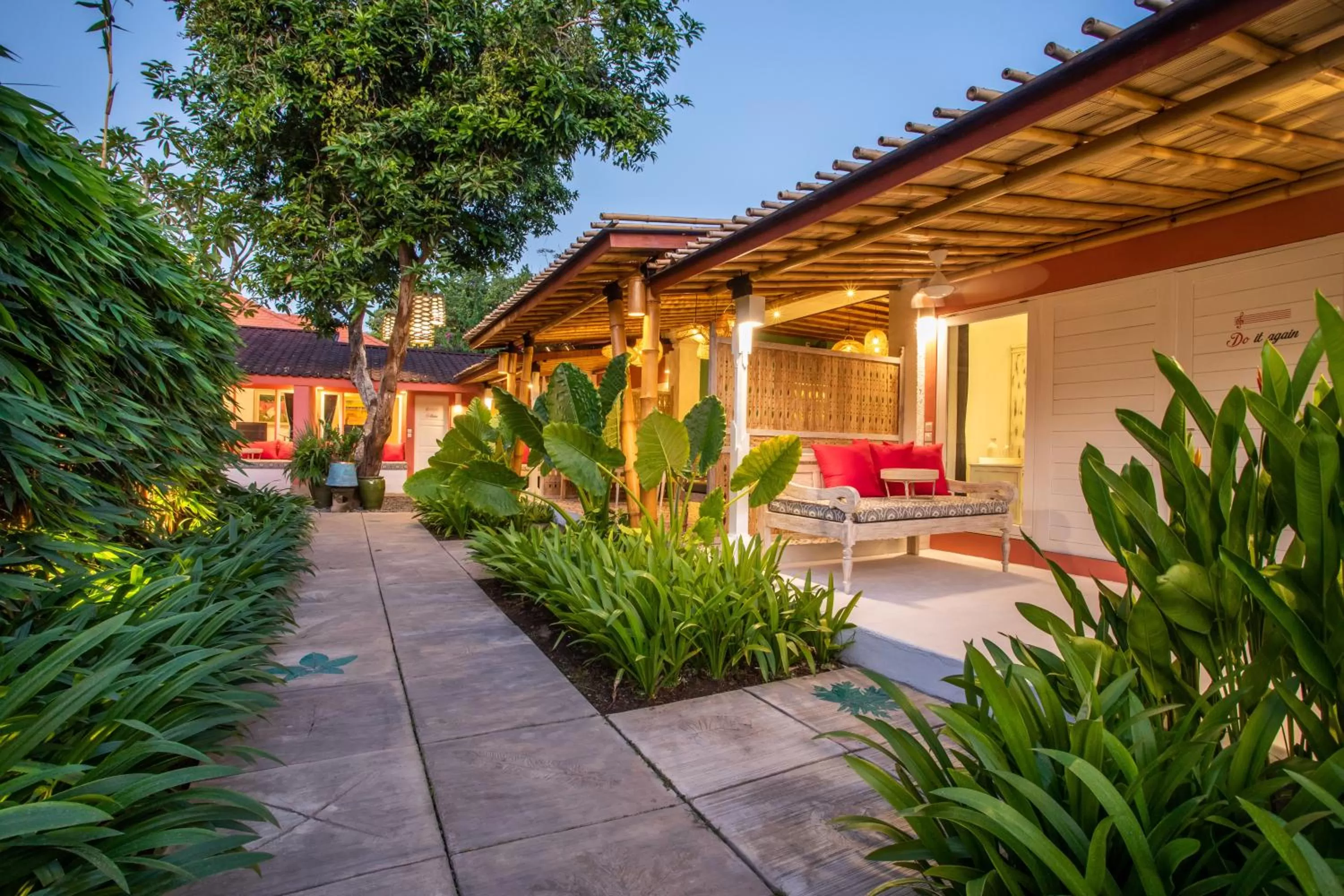 Garden in PinkPrivate Sanur - for Cool Adults Only