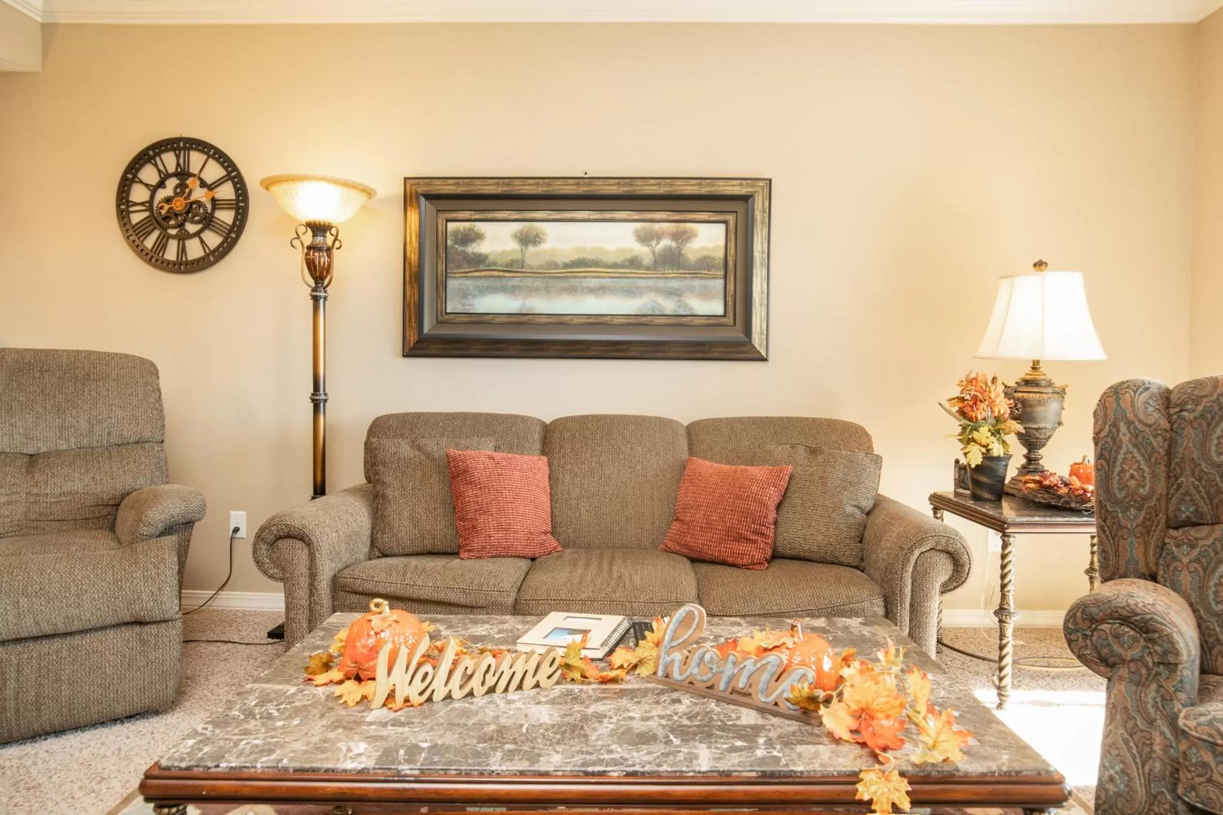 Living room in Majestic at Table Rock