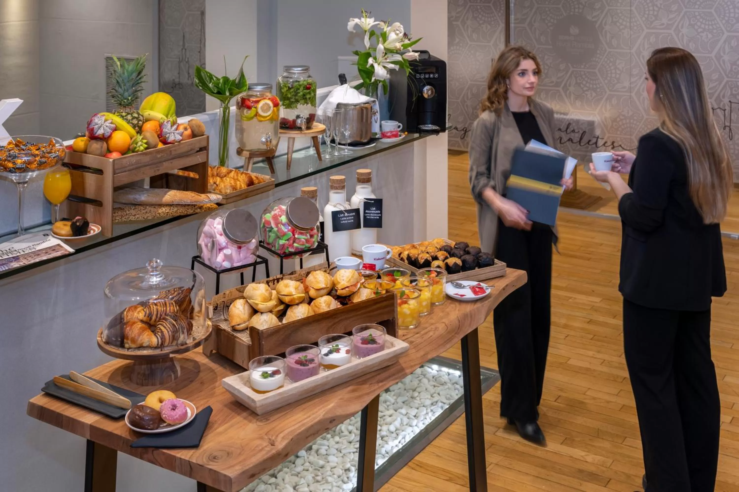 Food and drinks in Hotel SERHS Rivoli Rambla