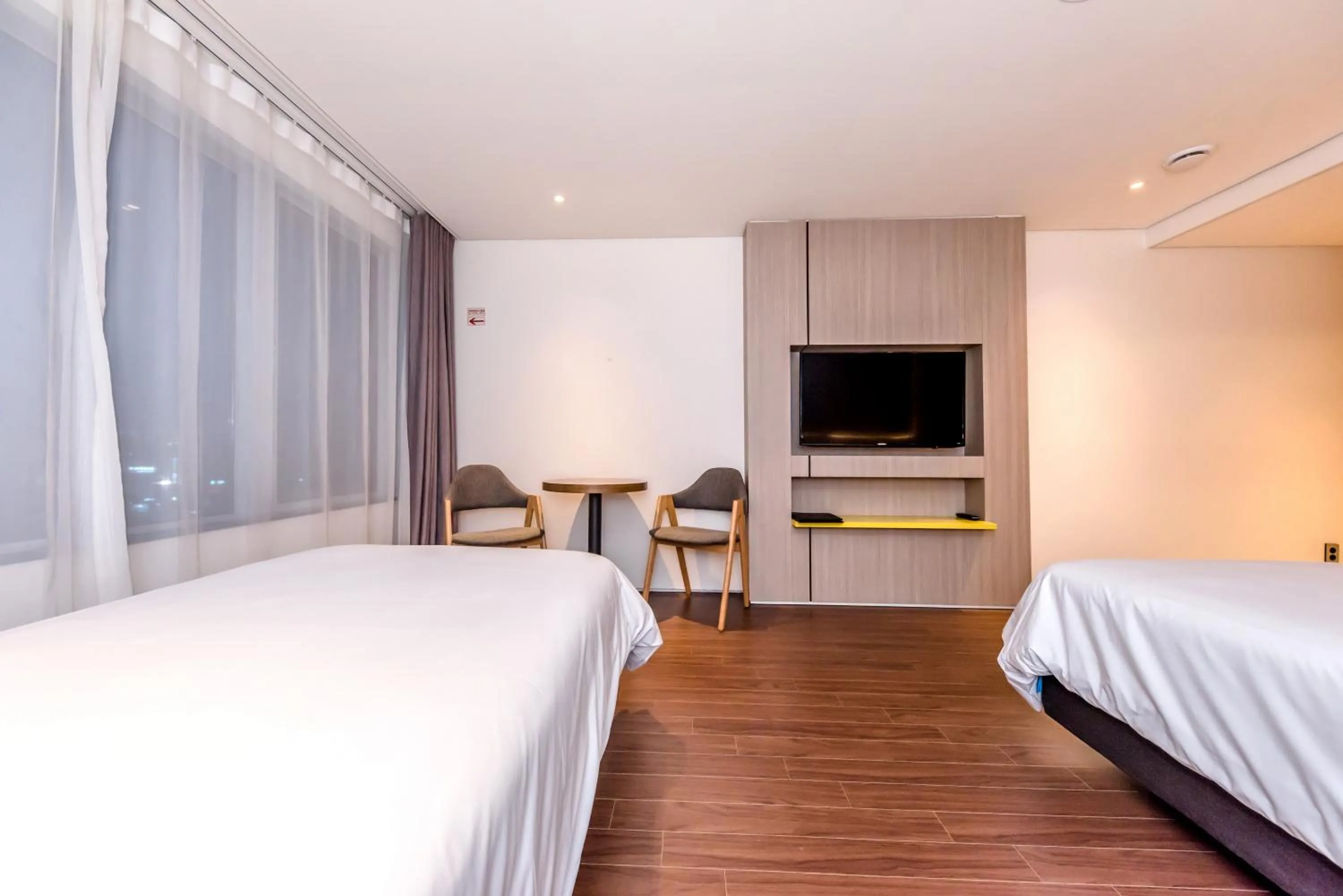 TV and multimedia, Bed in The First70 Hotel