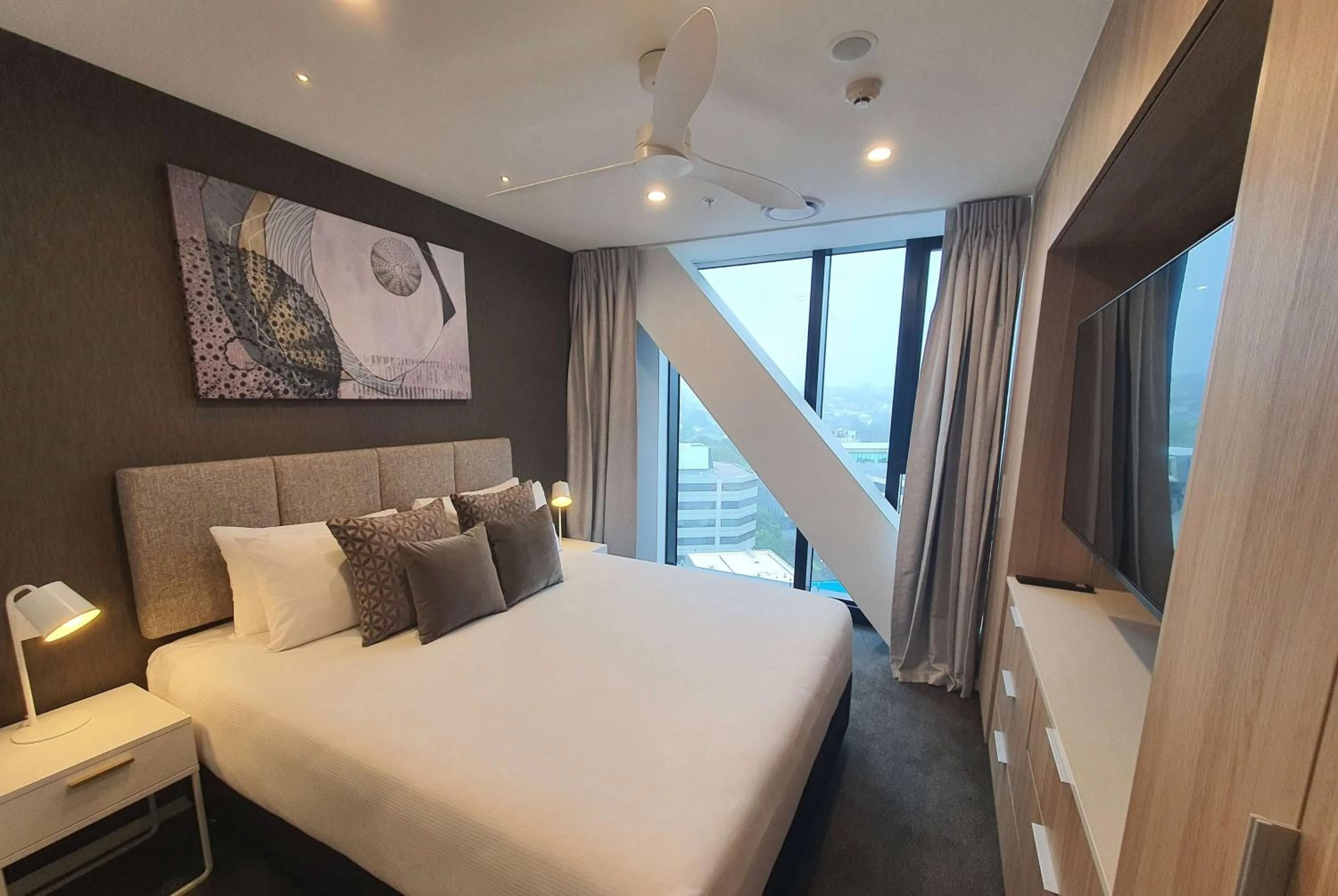 Photo of the whole room, Bed in La Quinta by Wyndham Ellerslie Auckland