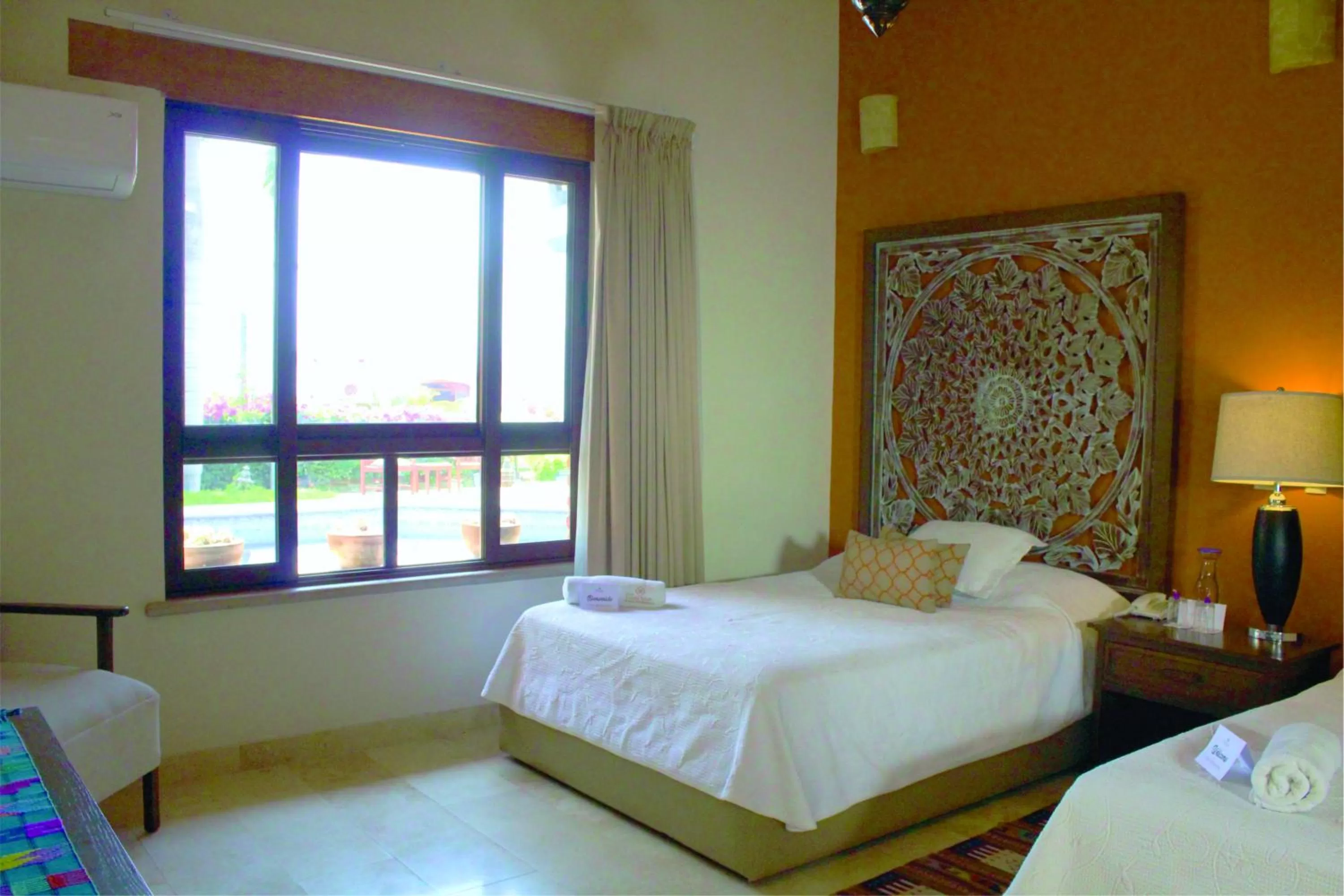 Bed in Hotel Lindo Ajijic Bed & Breakfast